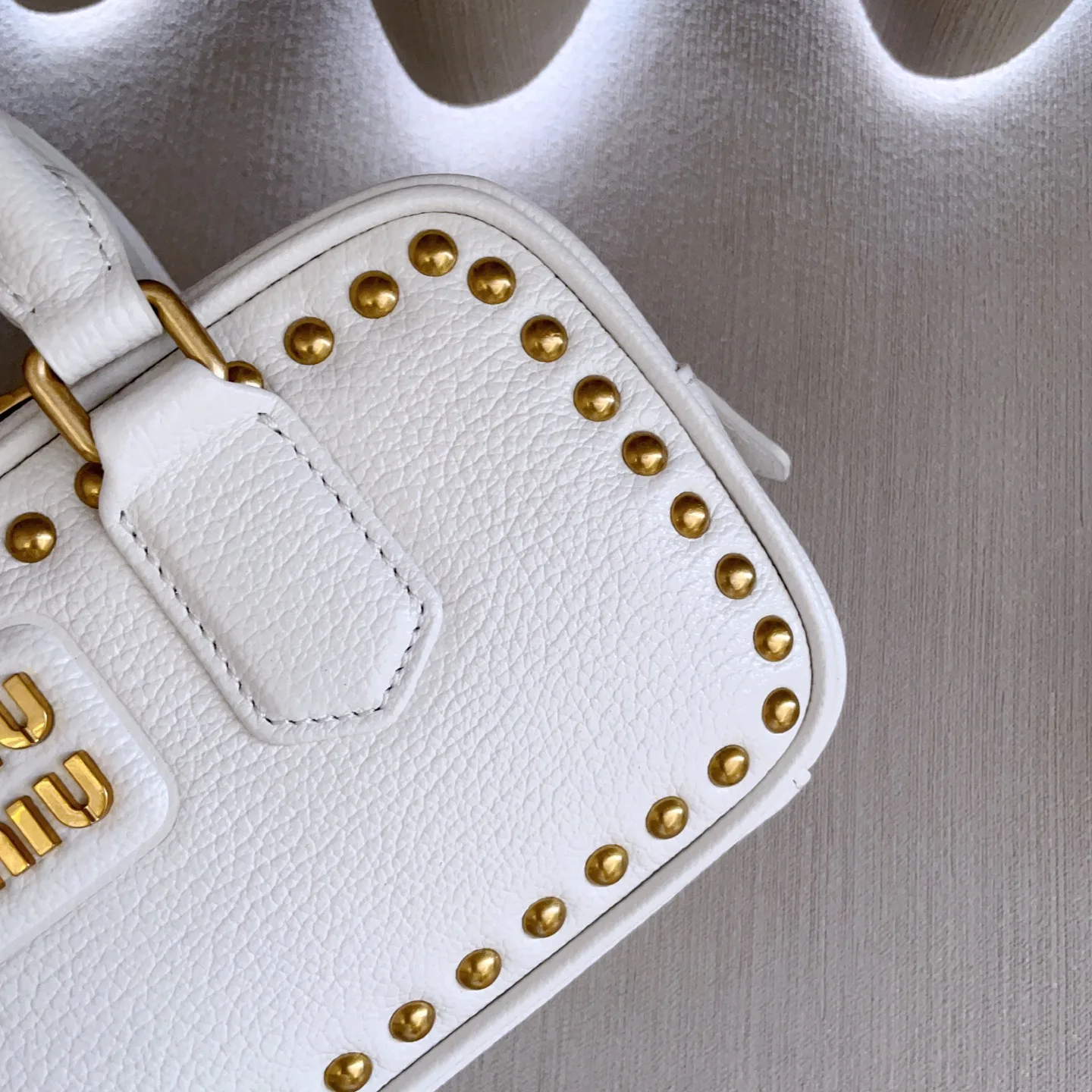 Women's Classic Handbags MIU MIU 17842274