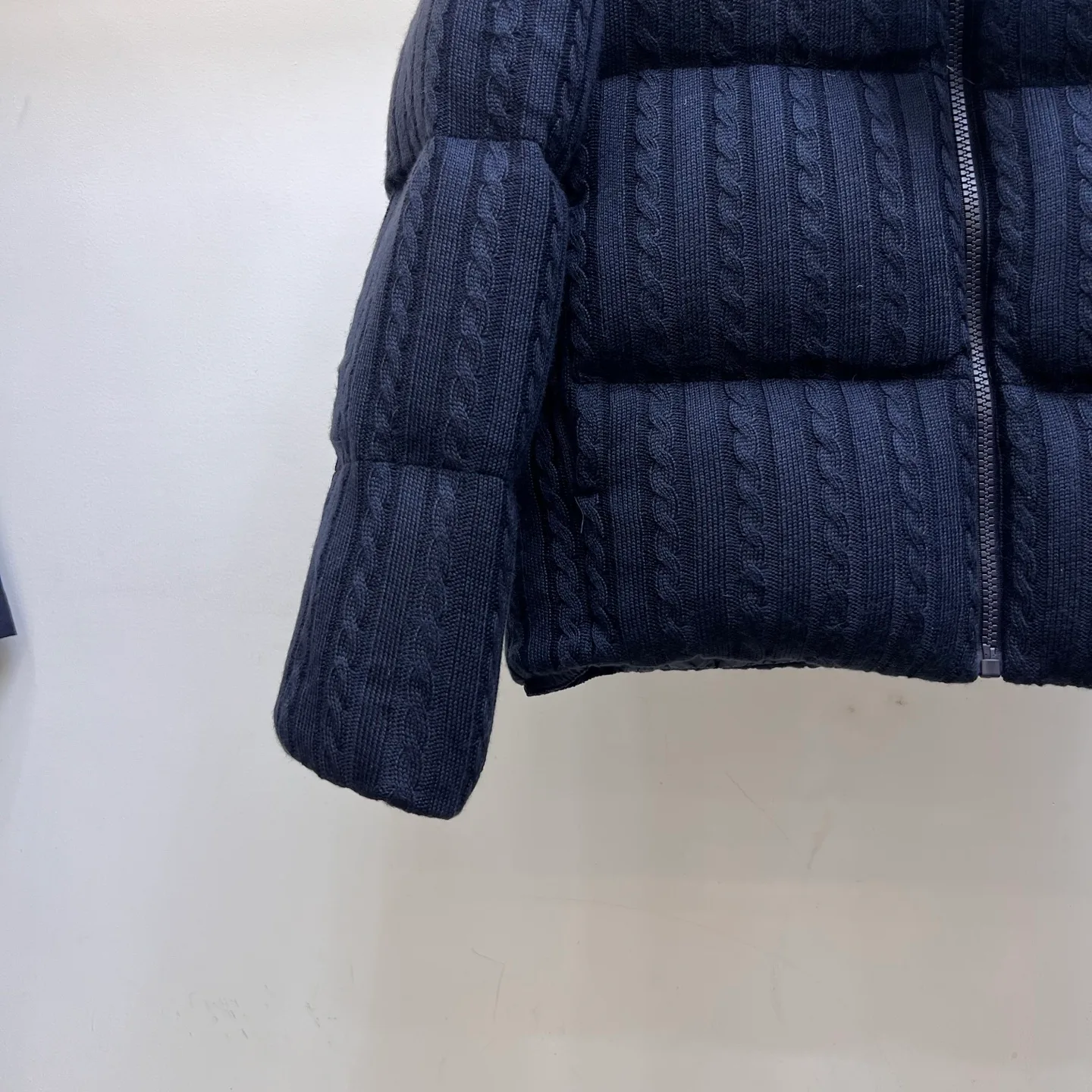 Women's Jackets And Down Jackets MONCLER 18281201