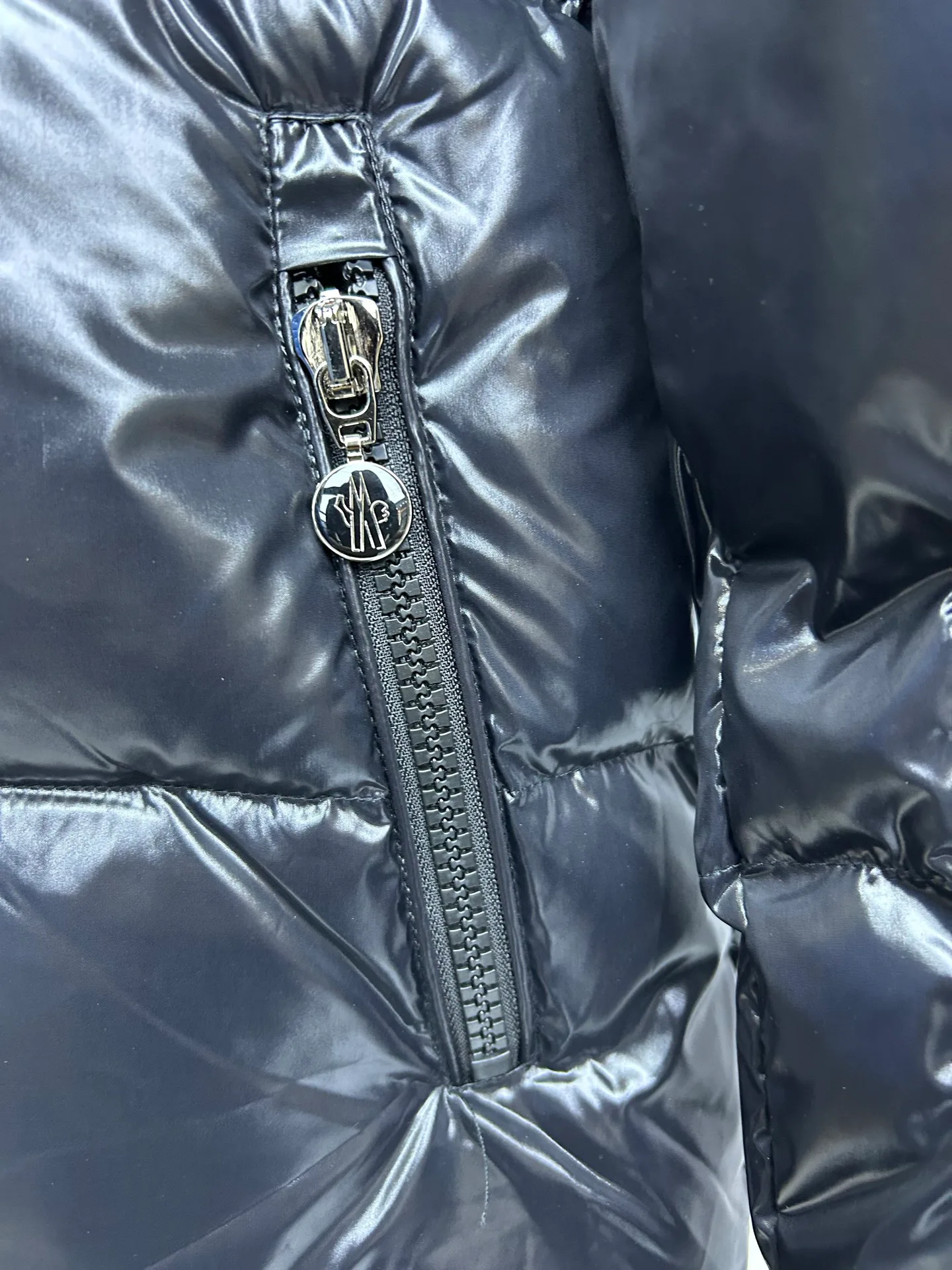 Women's Jackets And Down Jackets MONCLER 17964478