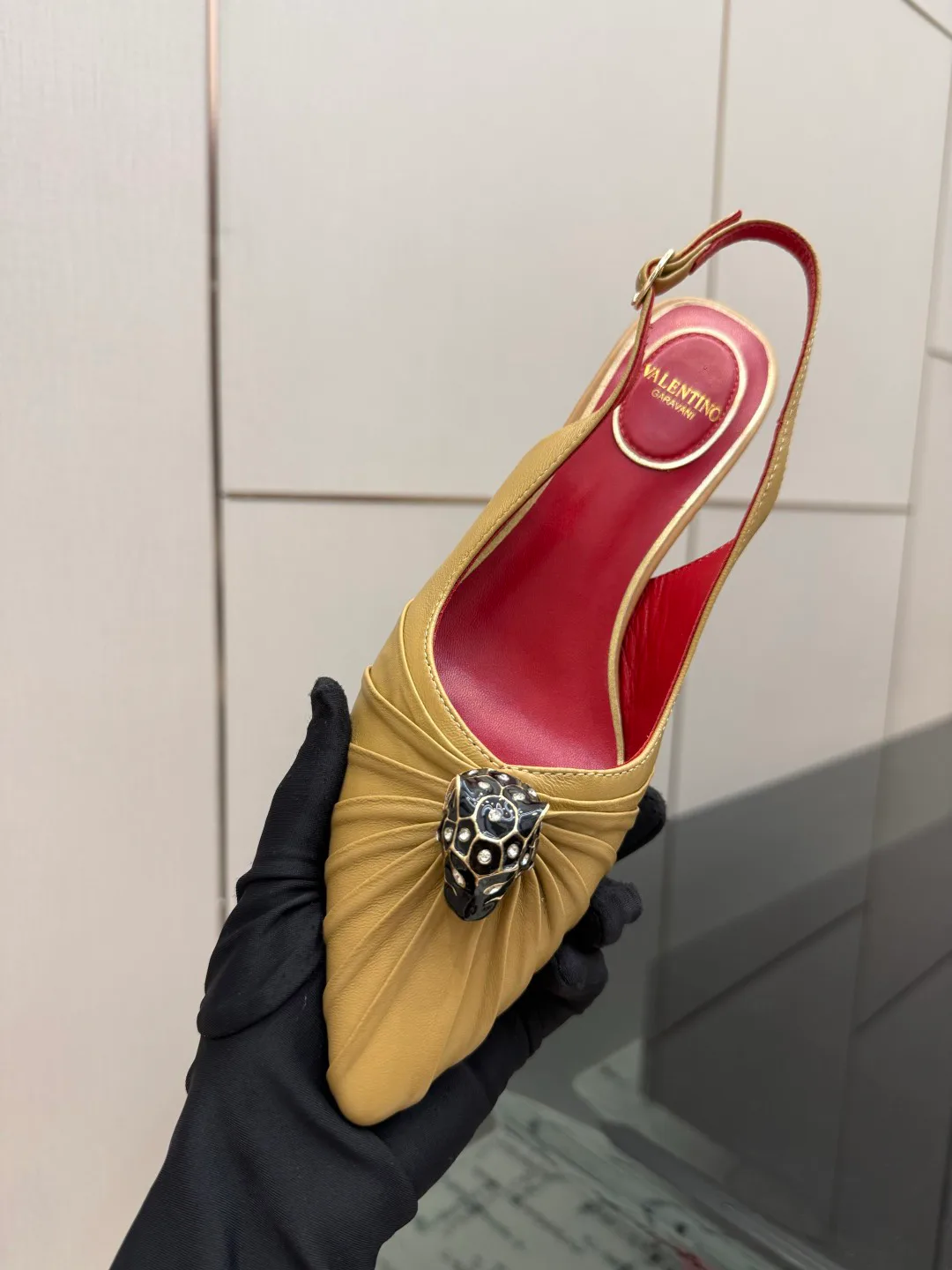 Women's Open-Toe Sandals VALENTINO 18049046