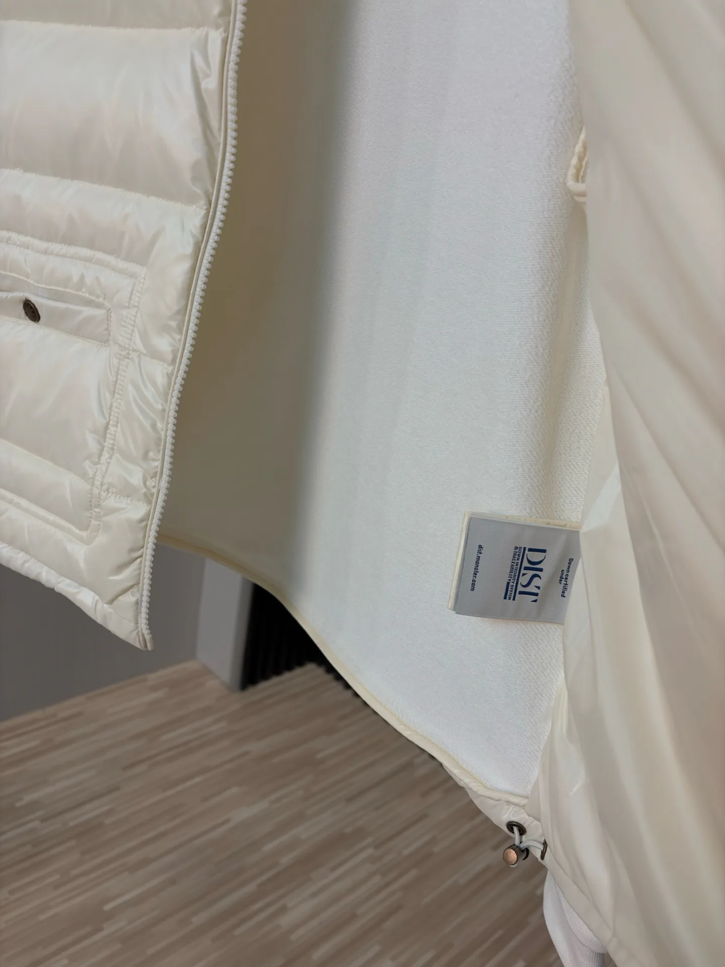 Men's Jackets And Down Jackets MONCLER 18231126