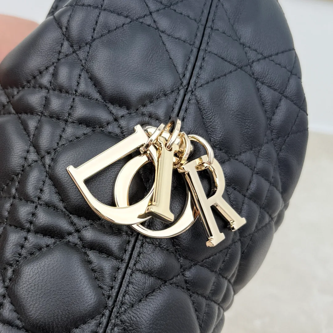 Women's Classic Handbags CHRISTIAN DIOR 18116286