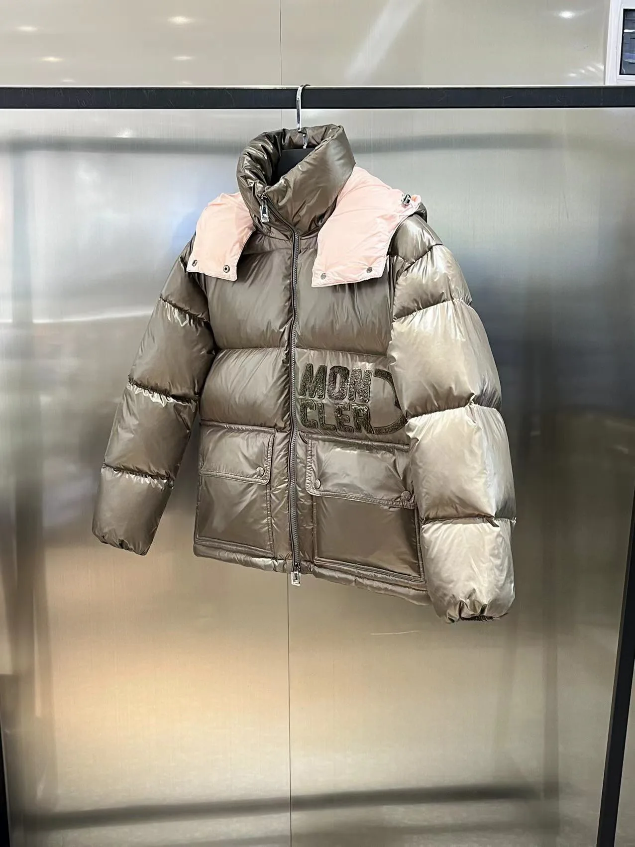 Men's Jackets And Down Jackets MONCLER 18392254