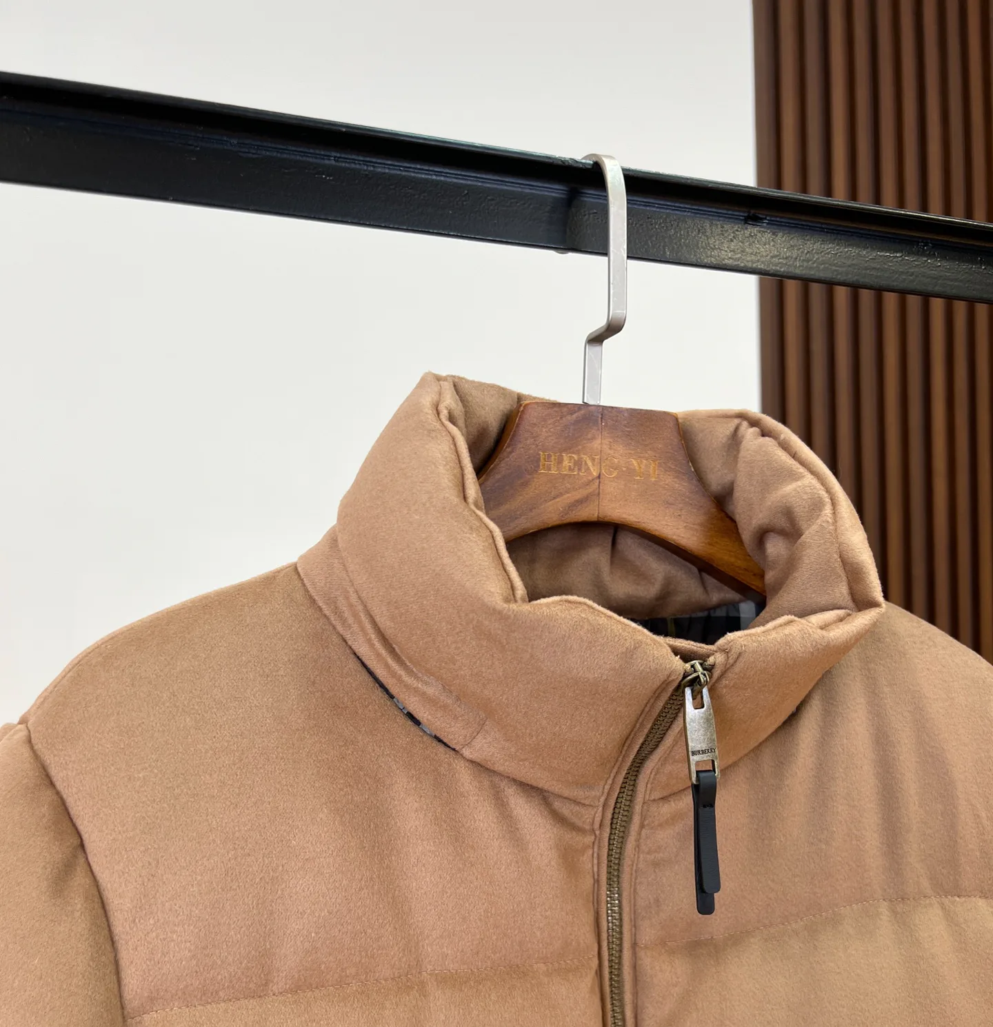 Women's Jackets And Down Jackets BURBERRY 18183463