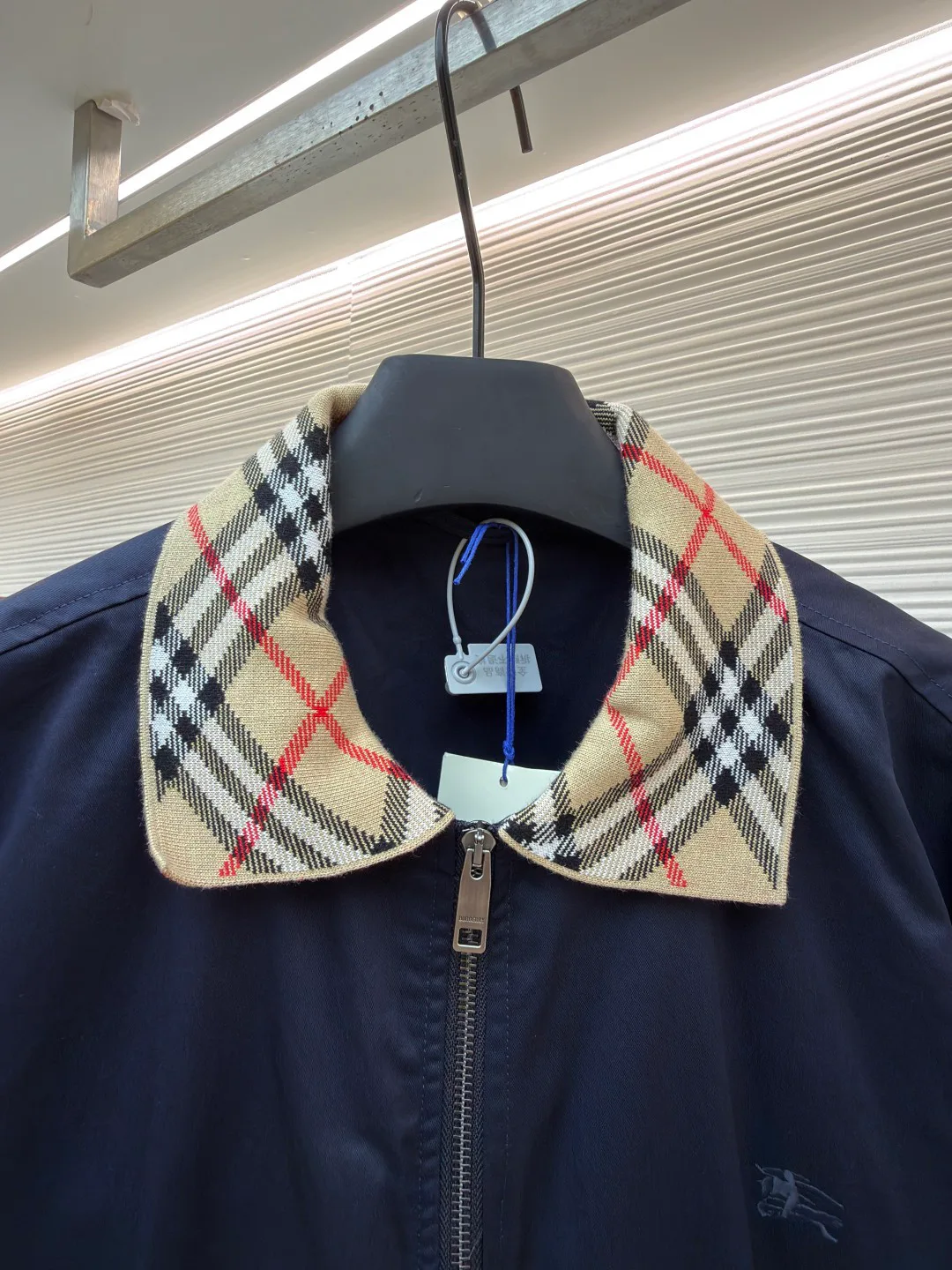 Men's Jackets And Down Jackets BURBERRY 18461356