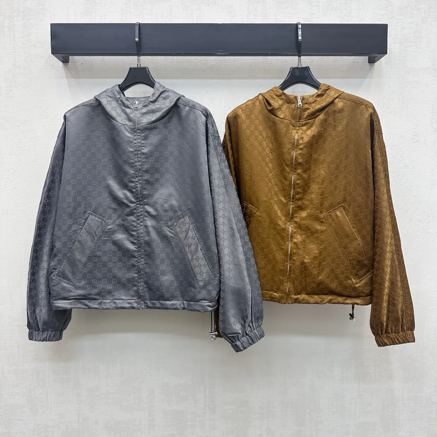 Women's Jackets And Down Jackets GUCCI 18023235