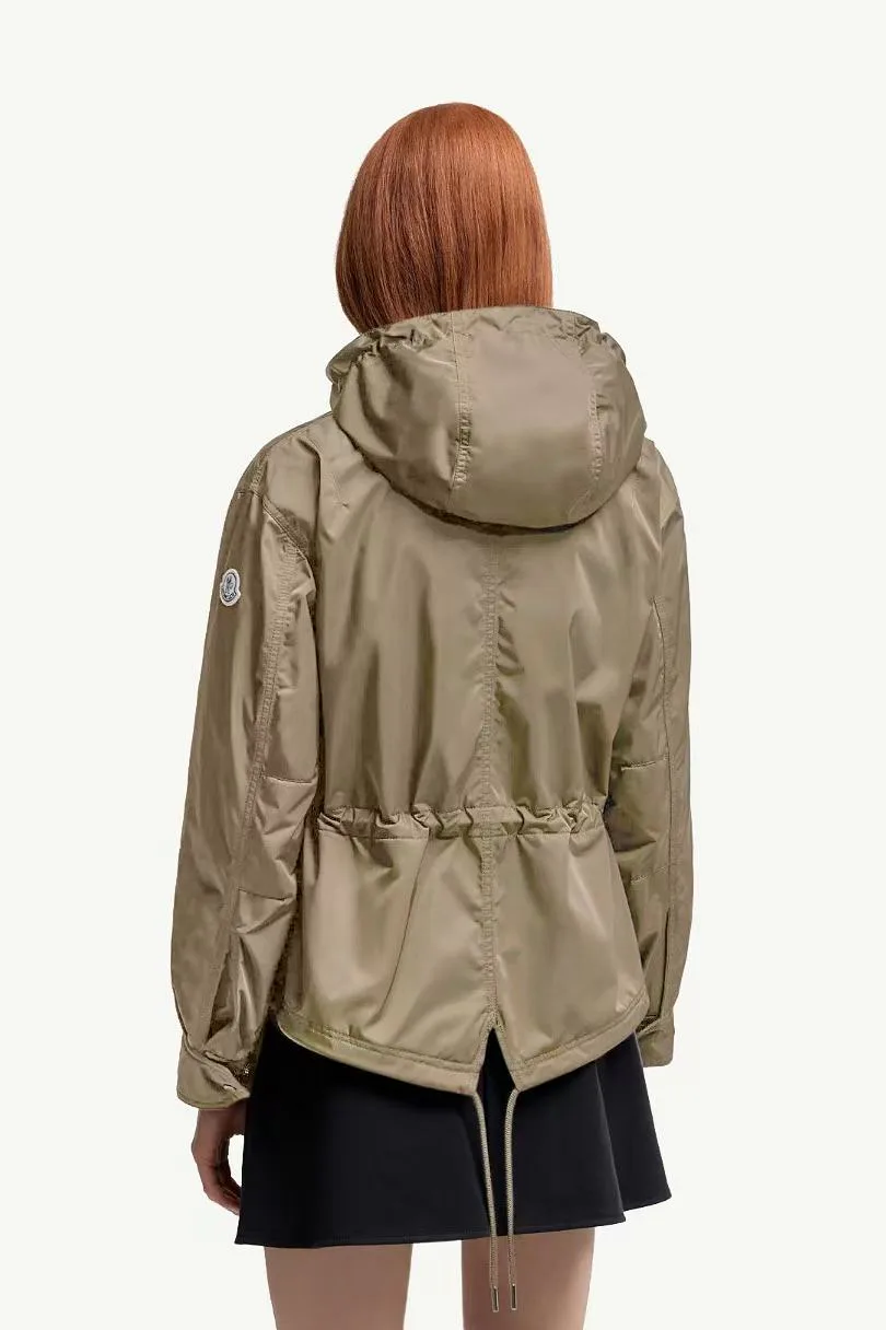 Women's Jackets And Down Jackets MONCLER 17288128
