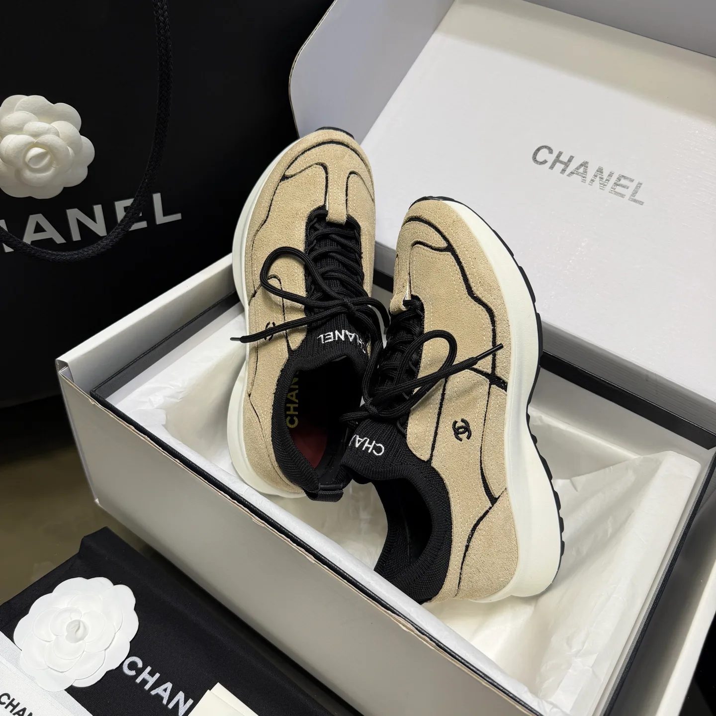 Women's Sneakers CHANEL 17877255
