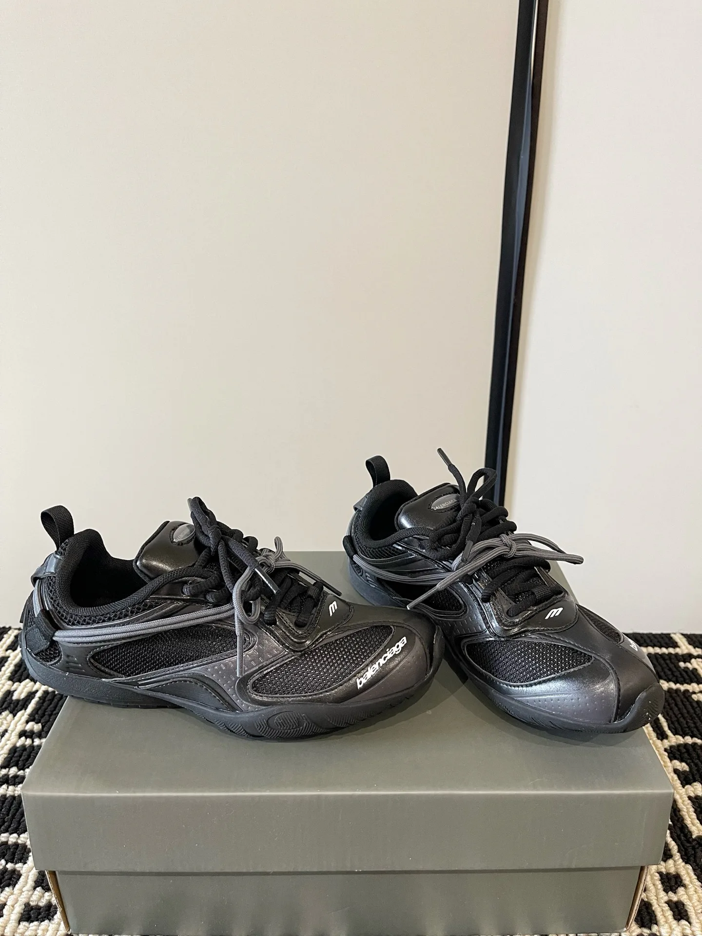 Women's Sneakers BALENCIAGA 18386307