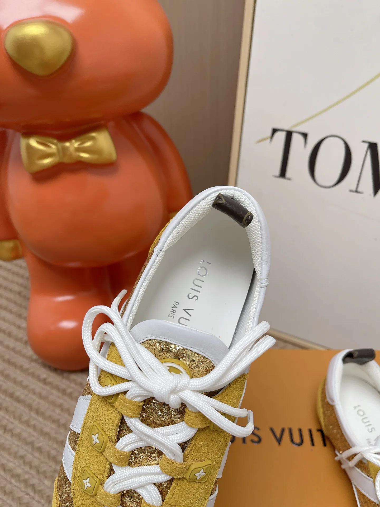 Women's Sneakers LOUIS VUITTON 17449402