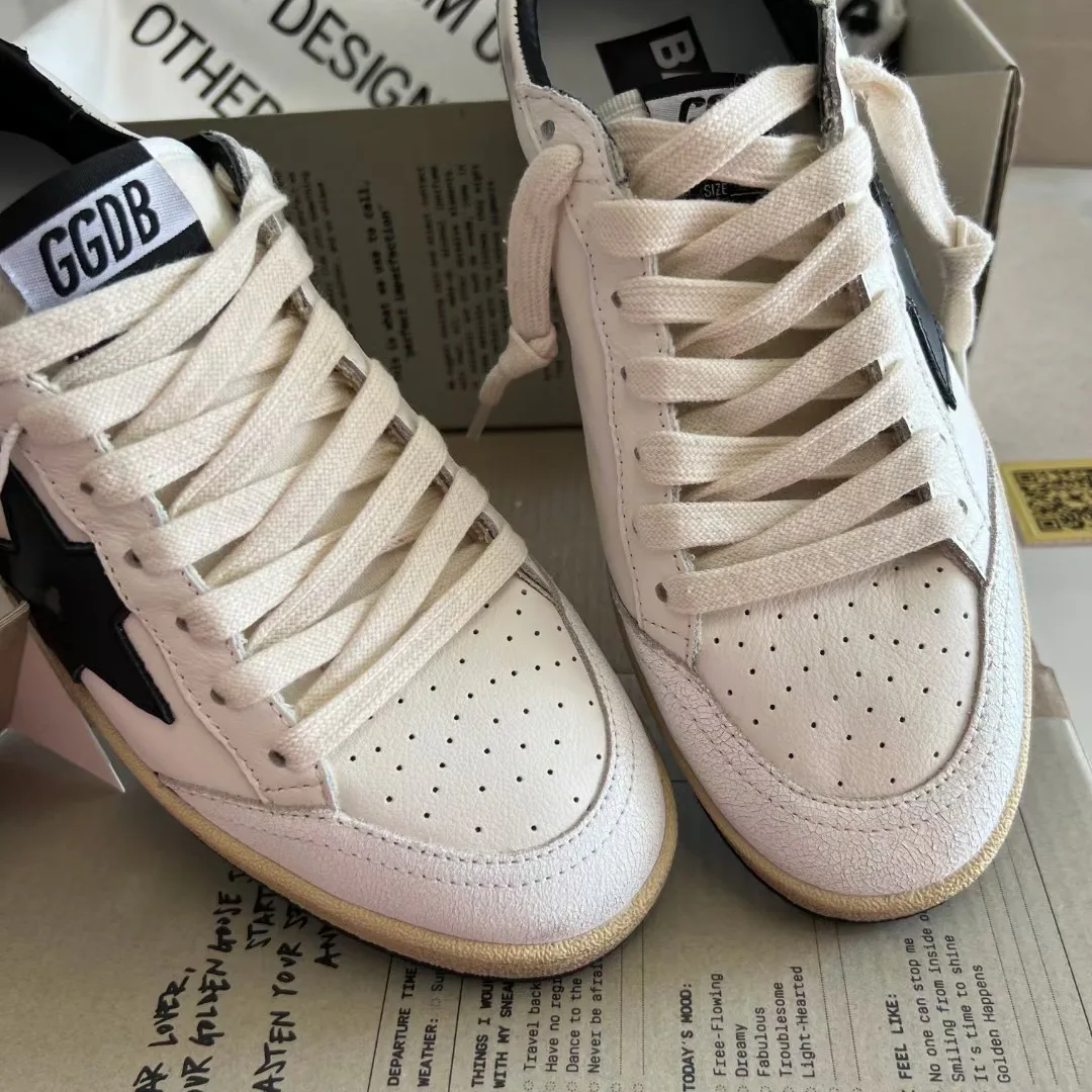 Women's Sneakers GOLDEN GOOSE 16995674