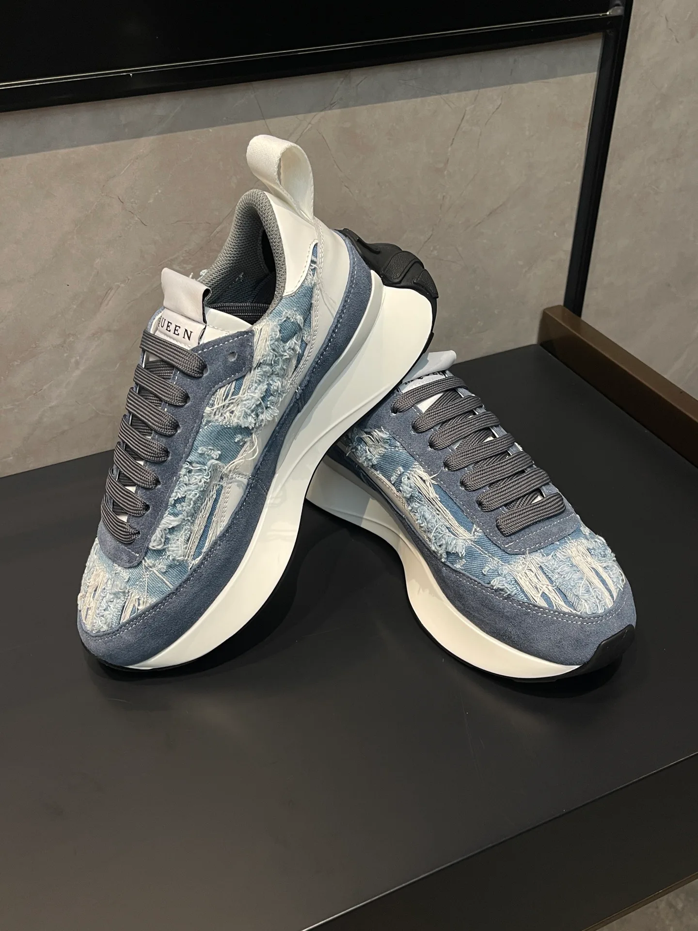 Women's Sneakers ALEXANDER MCQUEEN 18363931