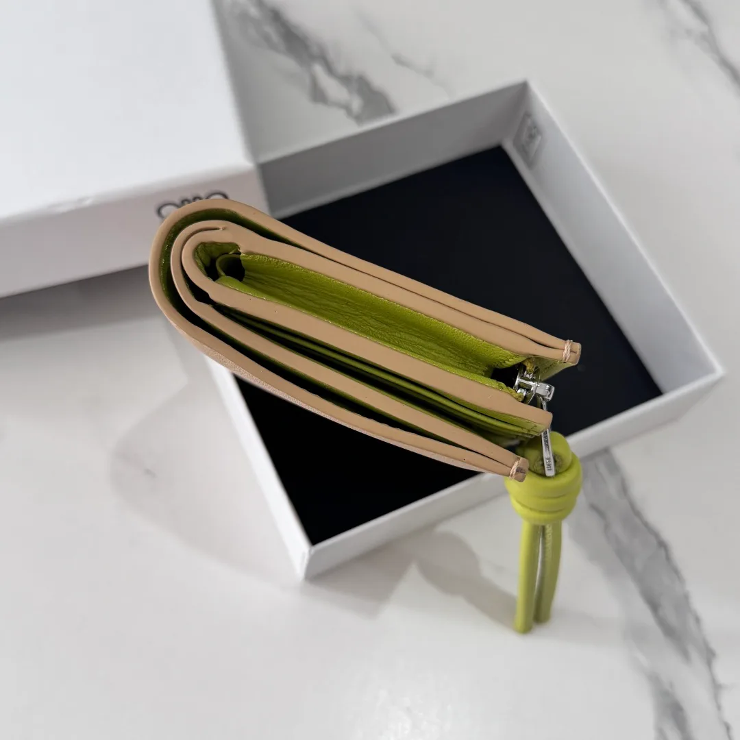 Women's Clutches LOEWE 17927448