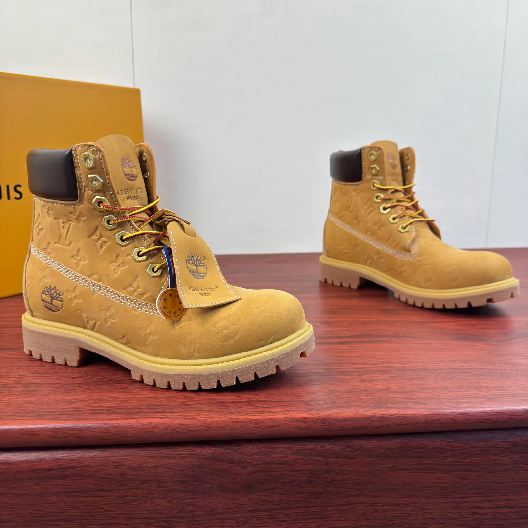 Men's Ankle Boots LOUIS VUITTON 18230765