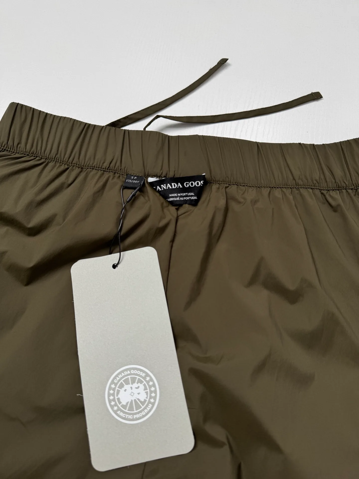 Women's Shorts CANADA GOOSE 17093308