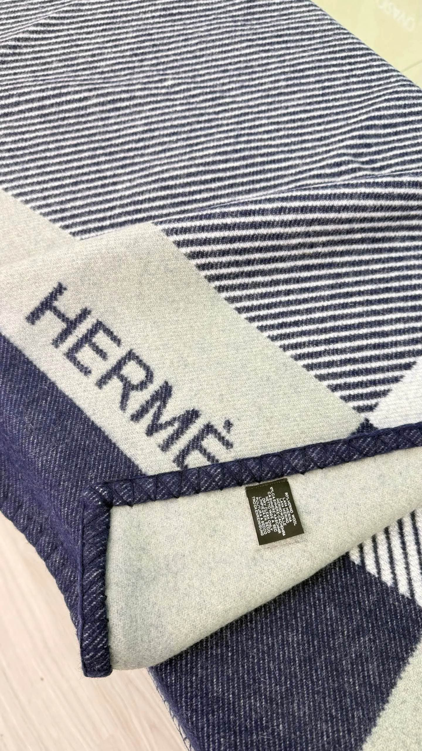 Textiles HERMES 18002653