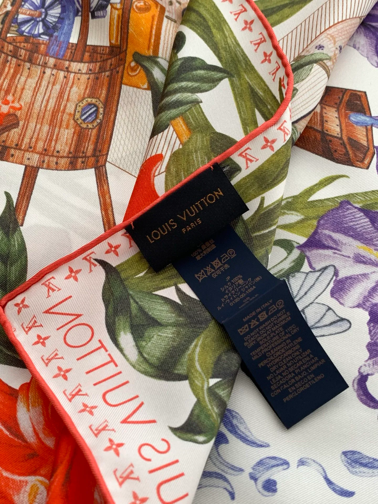 Silk Scarves LOUIS VUITTON 18003249