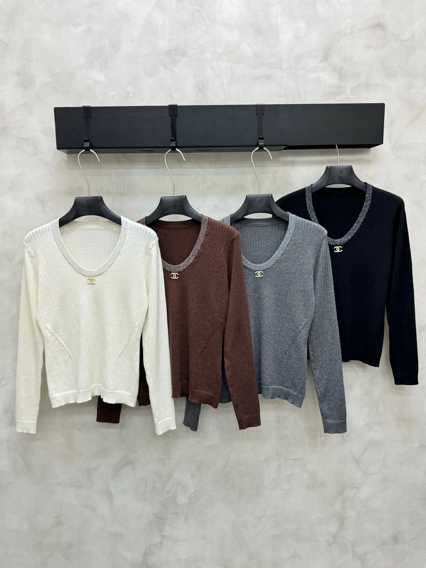 Women's Jumpers And Sweaters CHANEL 18130868