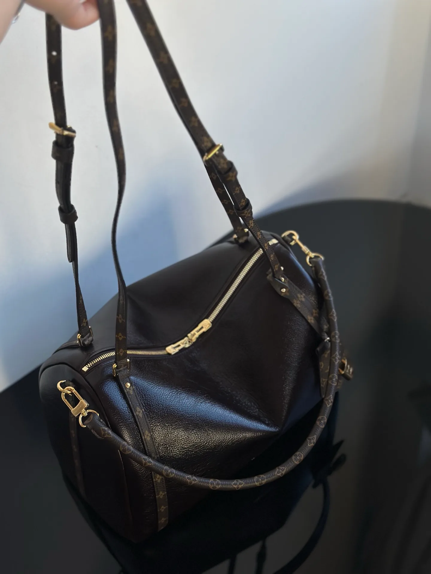 Women's Classic Handbags LOUIS VUITTON 18376608
