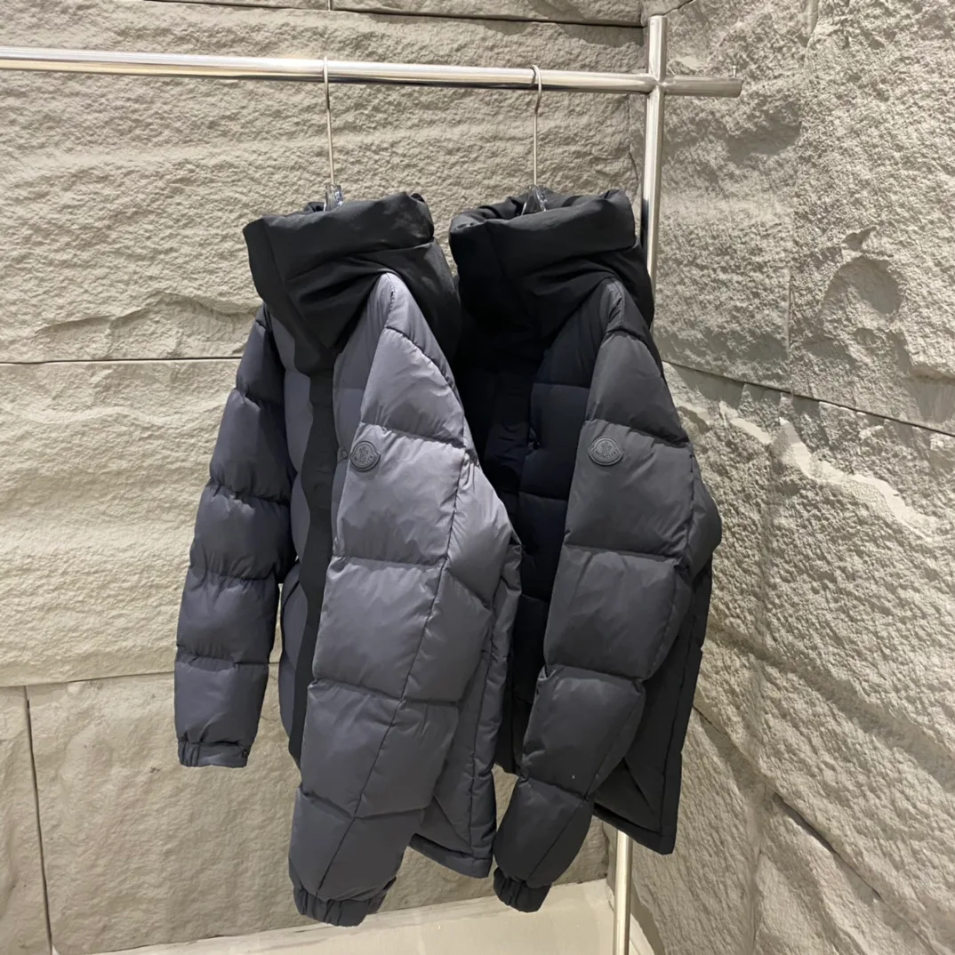 Куртки И Пуховики Мужские Moncler 18609637