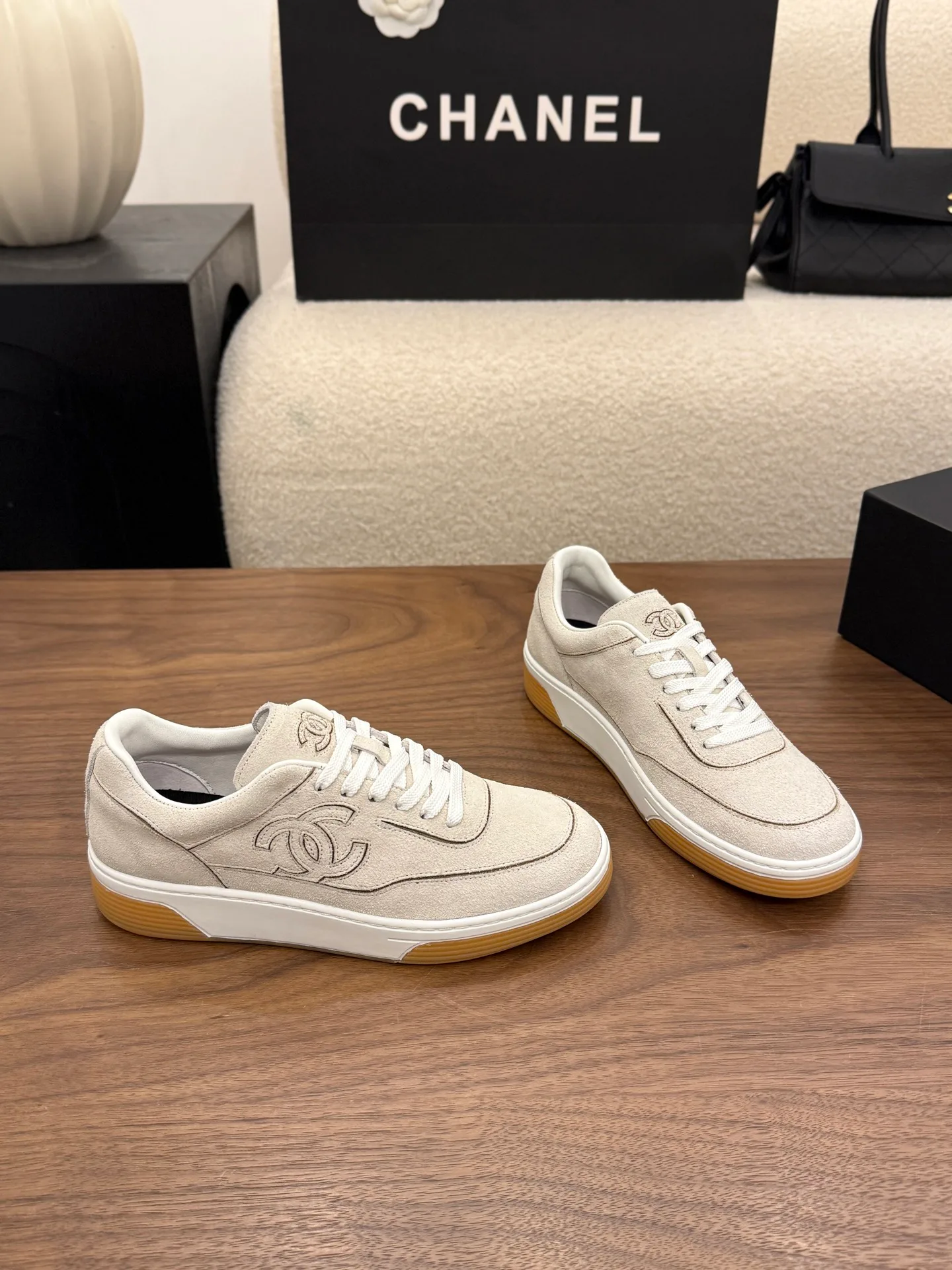 Women's Sneakers CHANEL 17923225