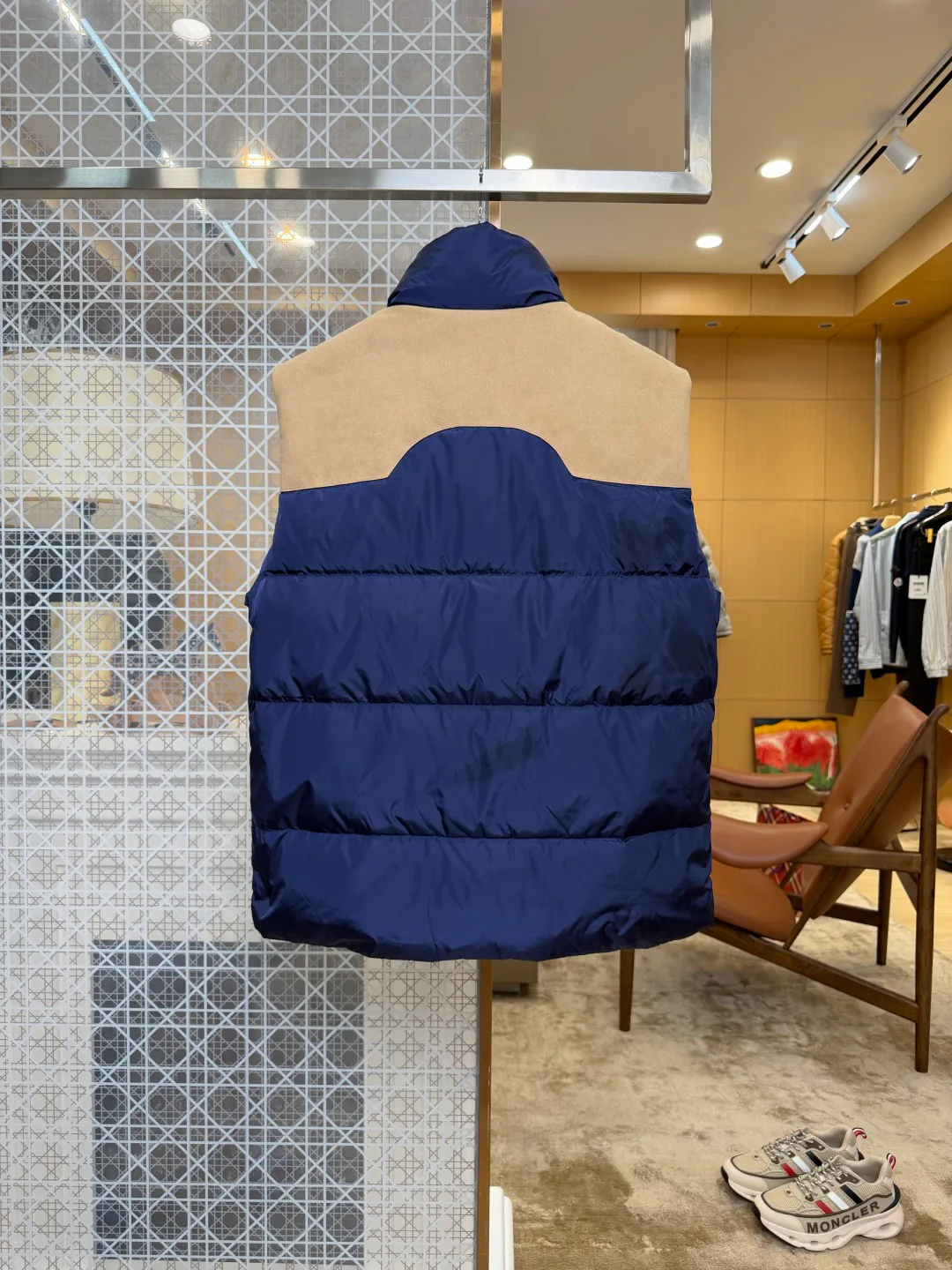Men's Vests MONCLER 18359604