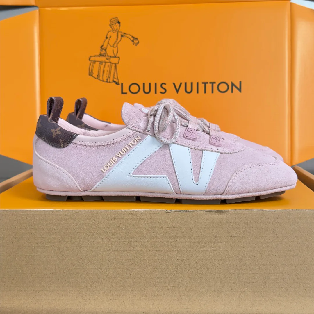 Women's Sneakers LOUIS VUITTON 17780687