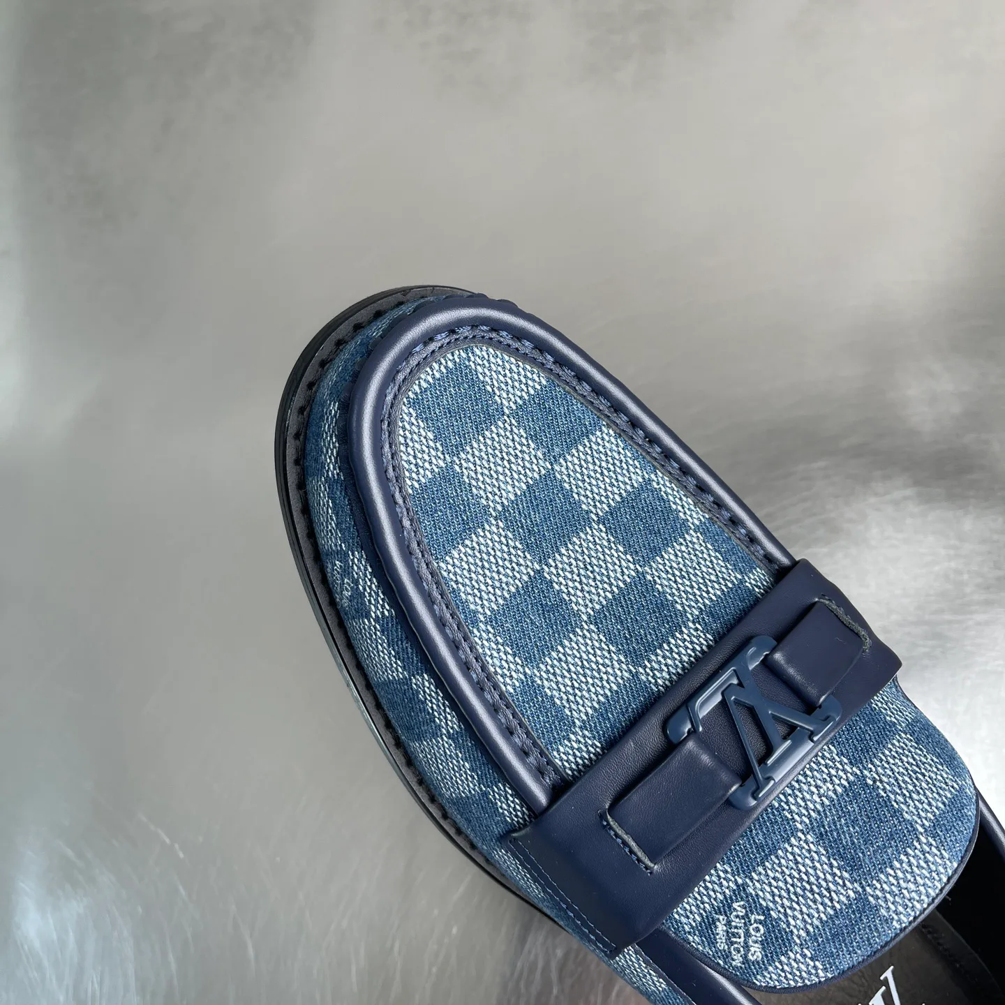 Men's Loafers And Dress Shoes LOUIS VUITTON 18519397