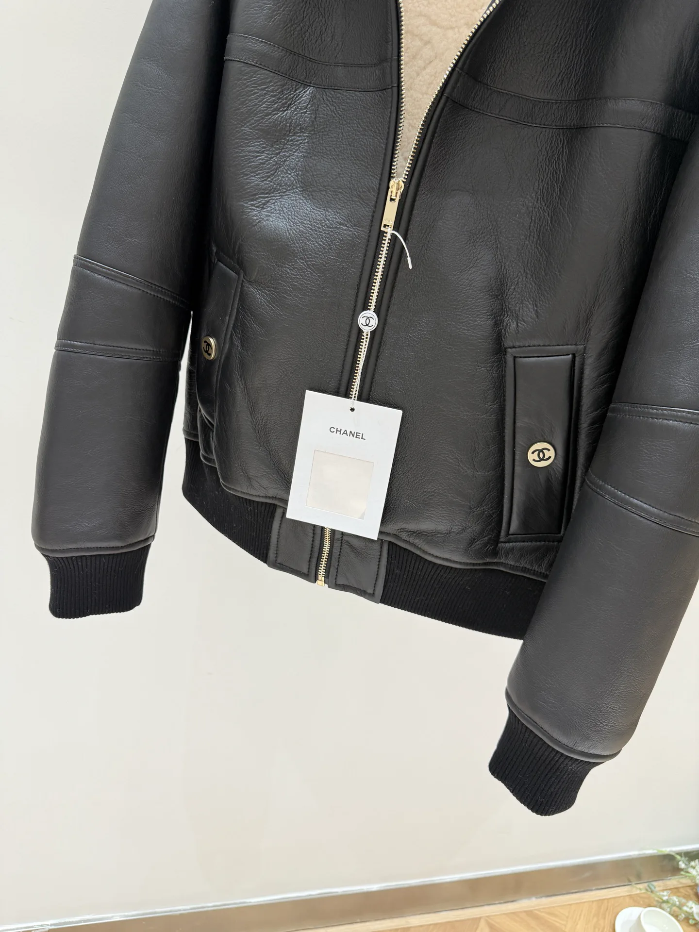 Women's Leather Jackets And Sheepskin Coats CHANEL 17943292