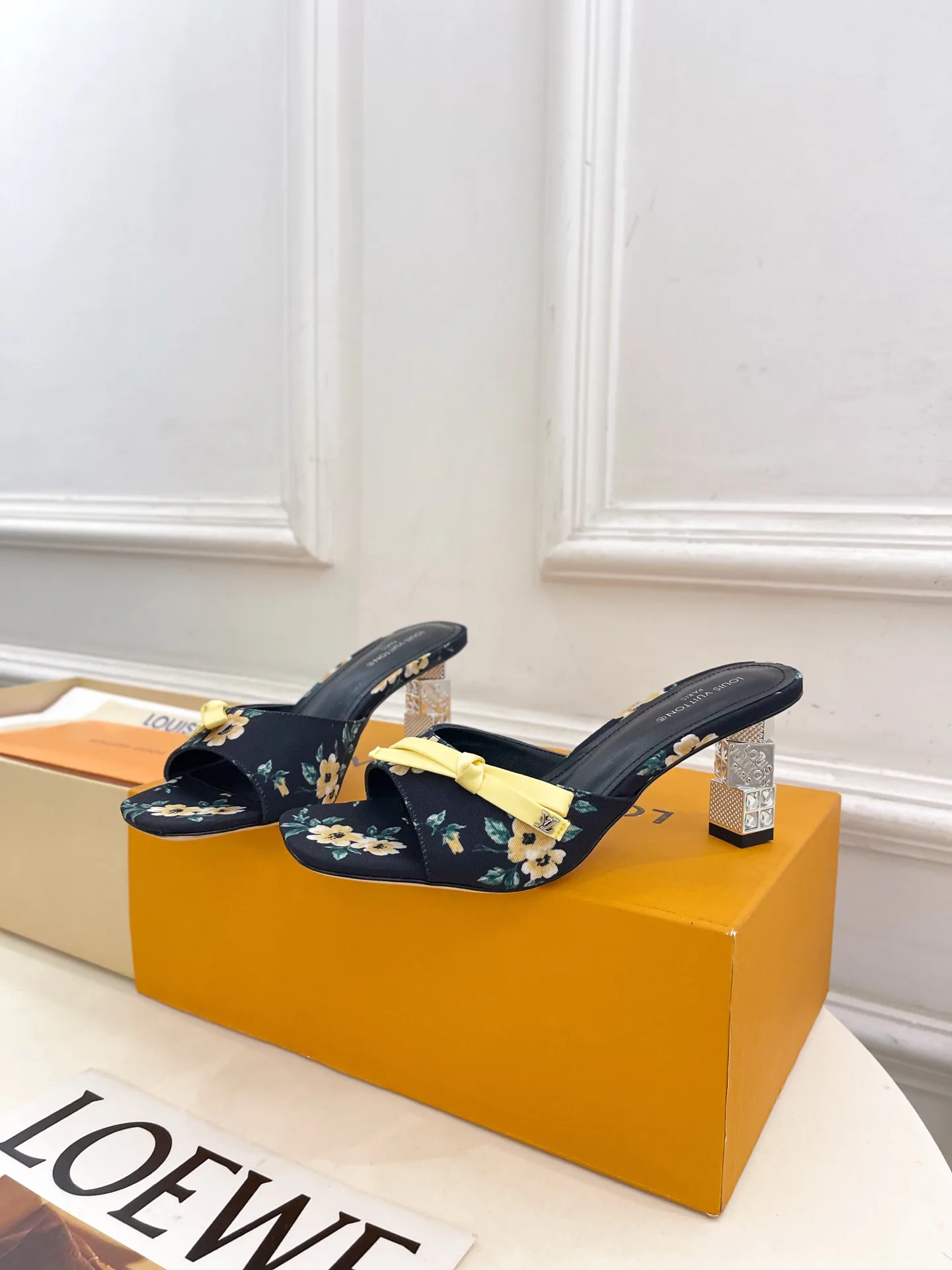 Women's Mules And Clogs LOUIS VUITTON 18034946