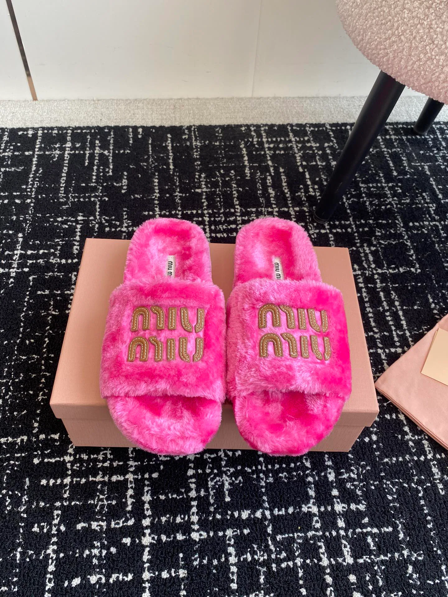 Women's Slippers MIU MIU 18241533