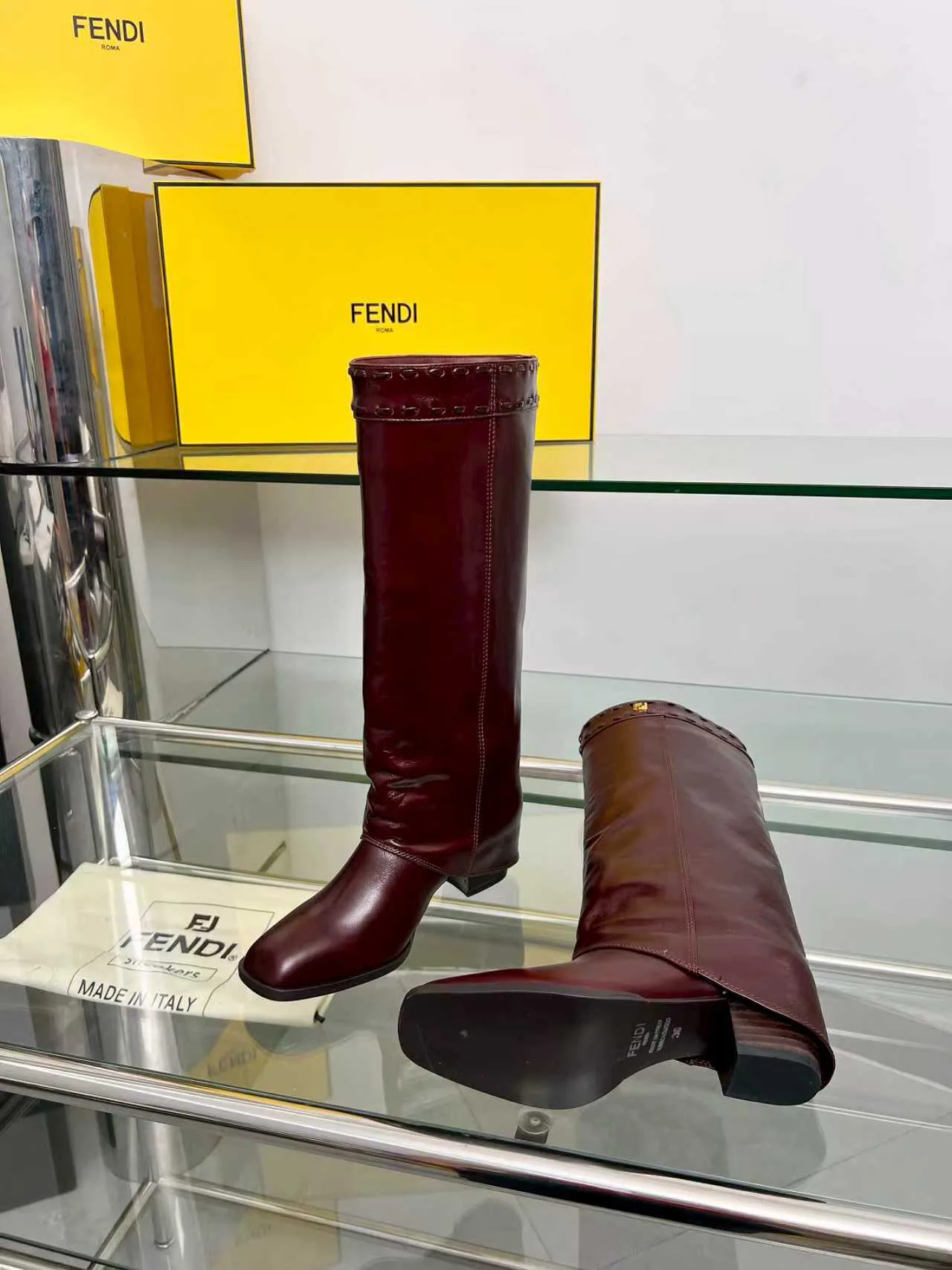 Women's Boots FENDI 18104318