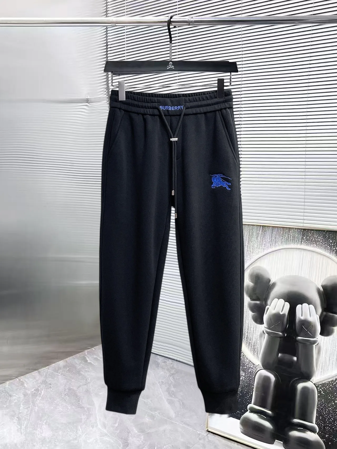 Men's Trousers BURBERRY 18197315
