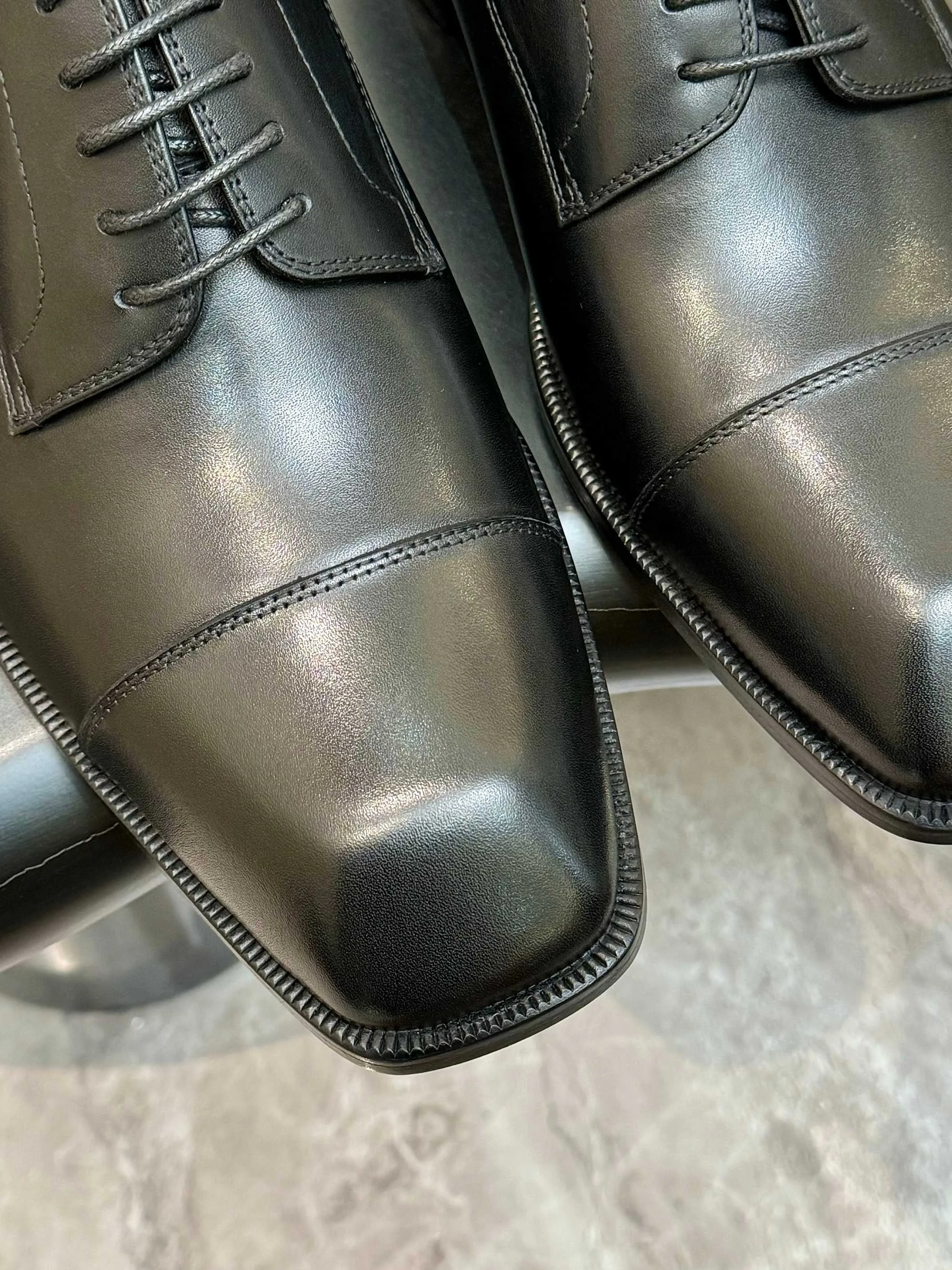 Men's Loafers And Dress Shoes CHRISTIAN LOUBOUTIN 18117229
