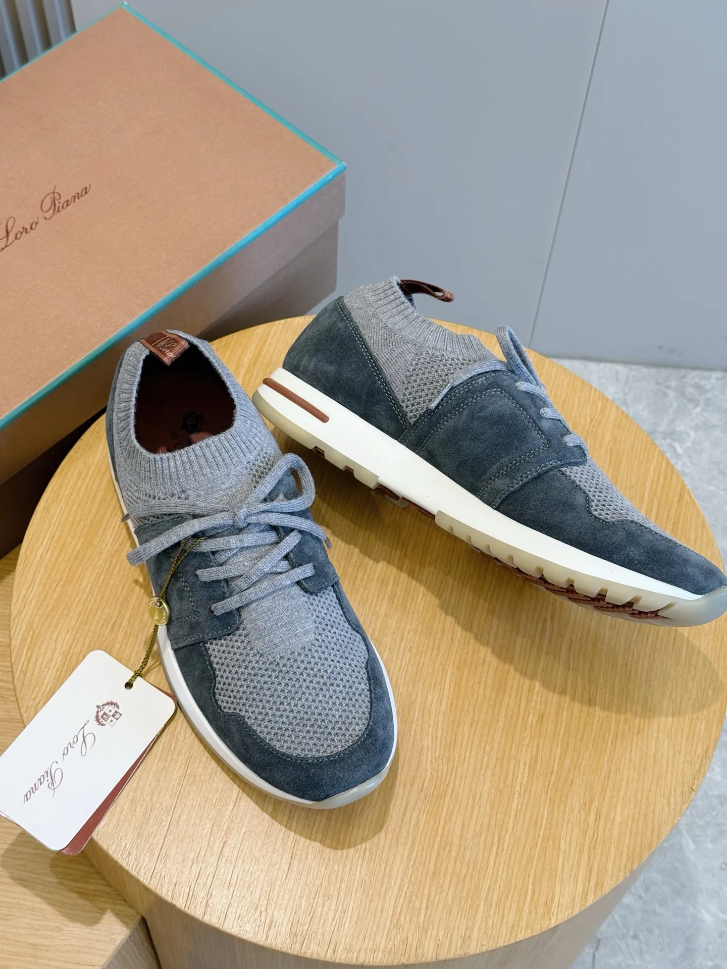Men's Sneakers LORO PIANA 18380110