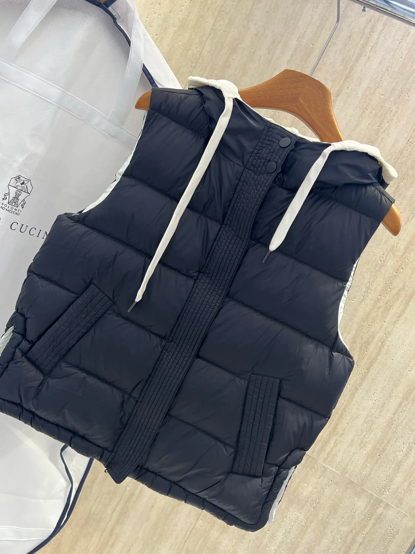 Women's Vests BRUNELLO CUCINELLI 18417987
