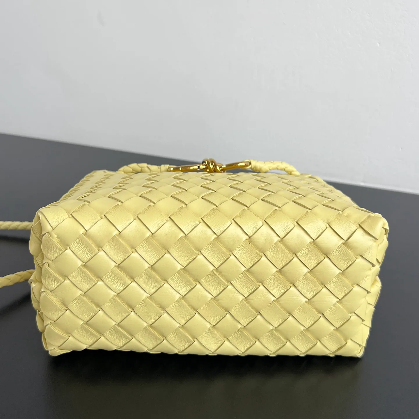 Women's Classic Handbags BOTTEGA VENETA 17112448