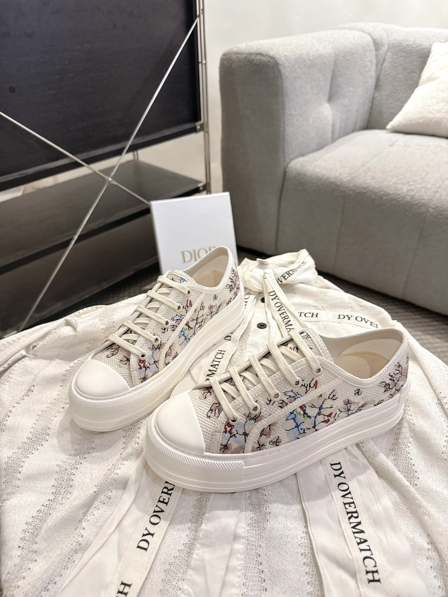 Women's Sneakers CHRISTIAN DIOR 18255434