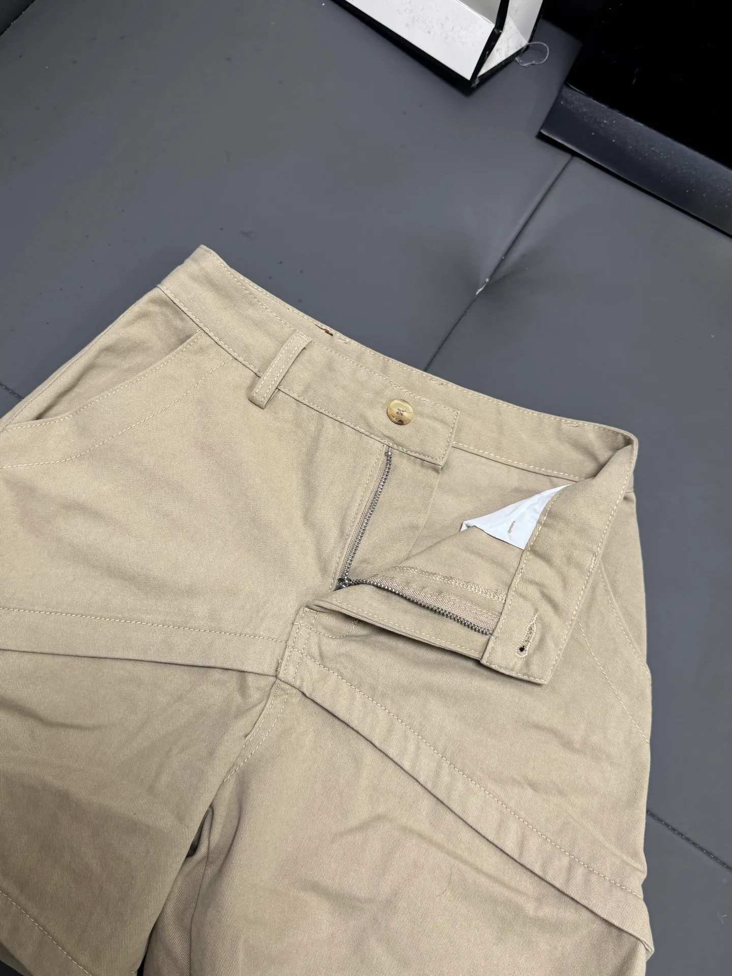 Women's Shorts LOEWE 18174525
