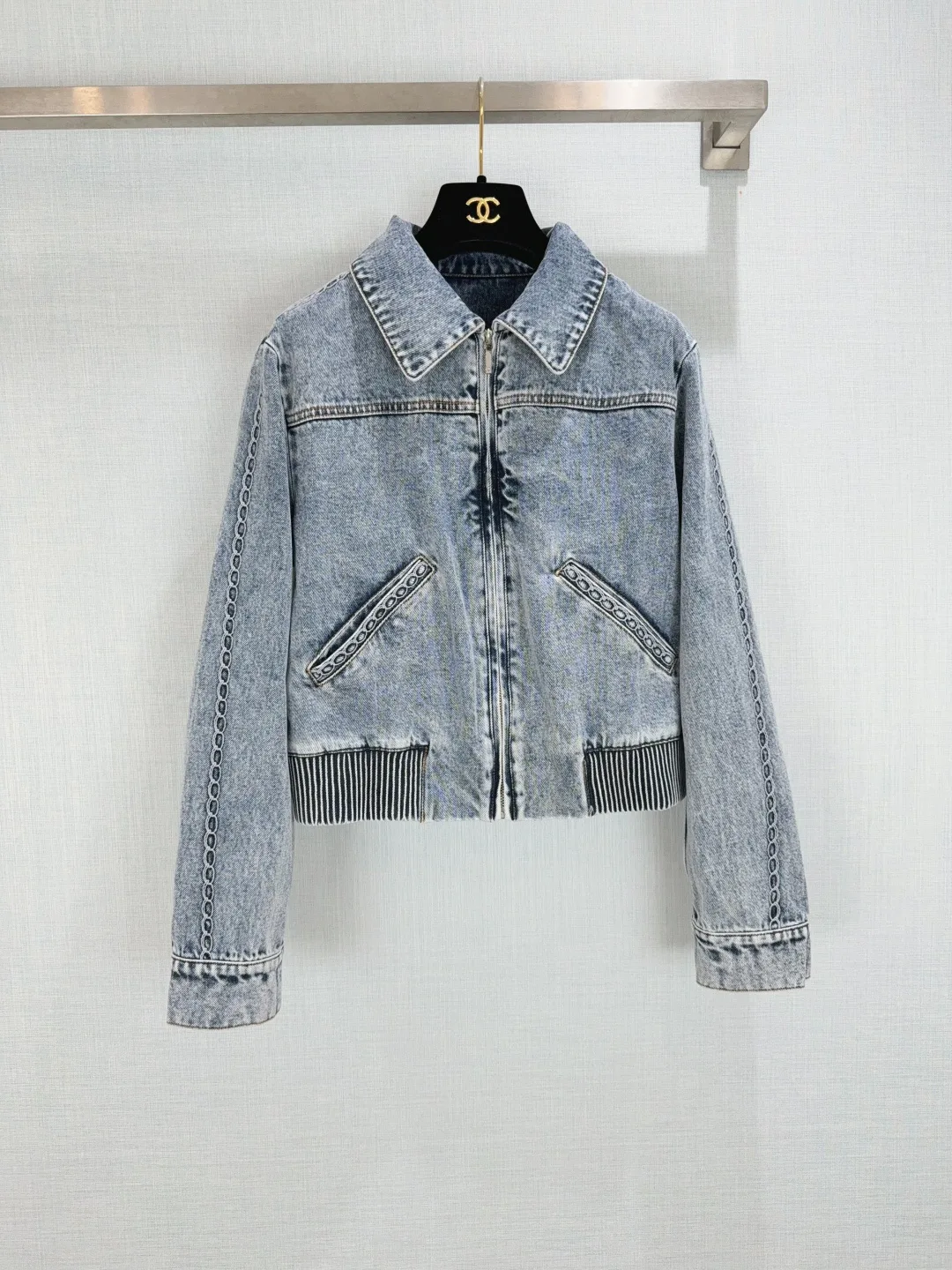 Women's Jackets And Down Jackets CHANEL 16887012