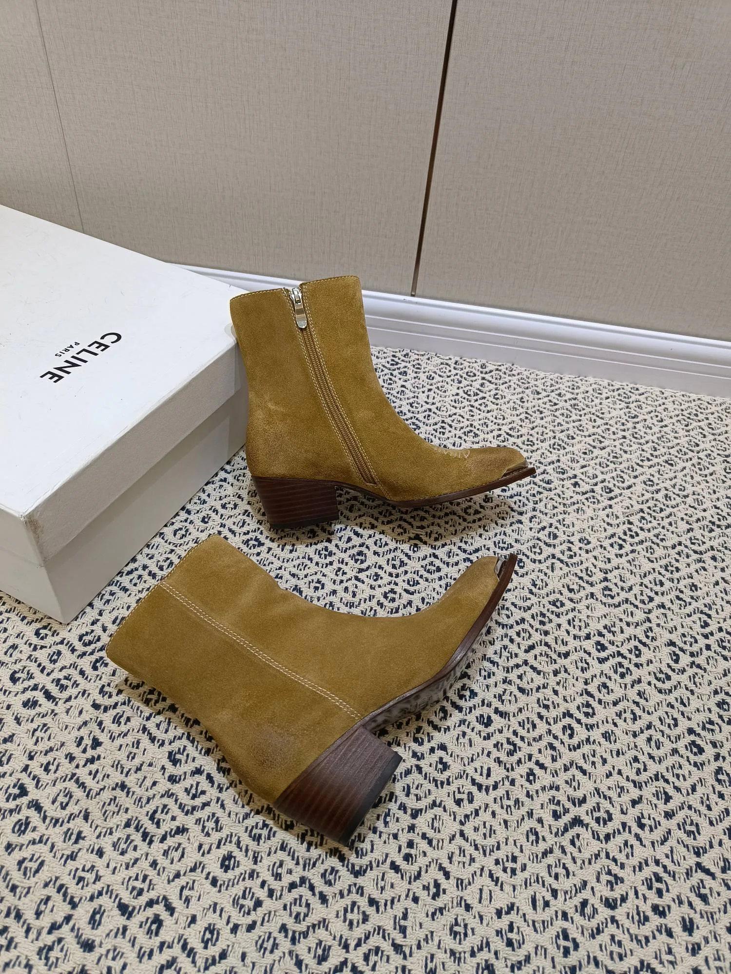 Women's Booties CELINE 17997777