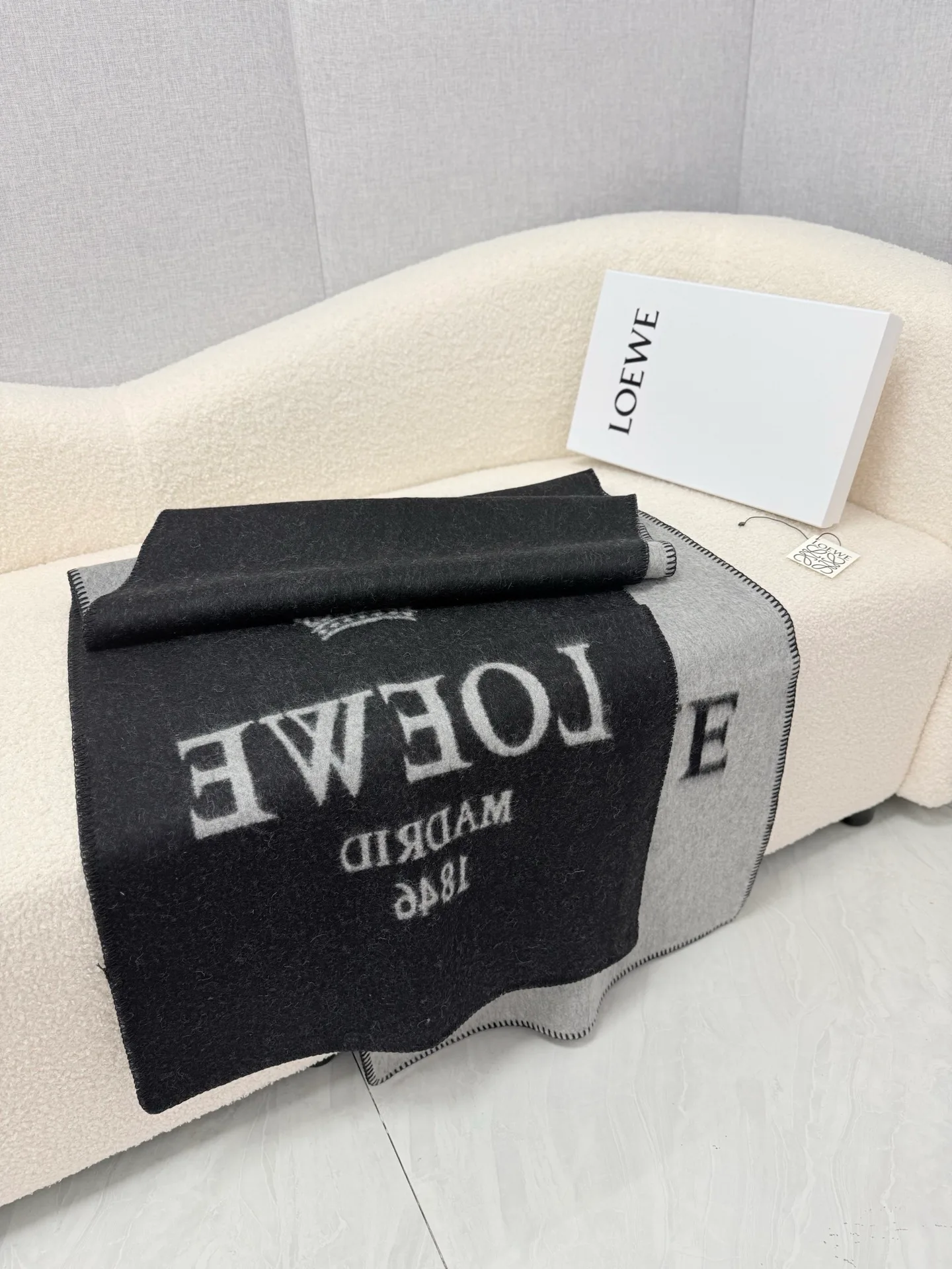 Scarves LOEWE 18275025
