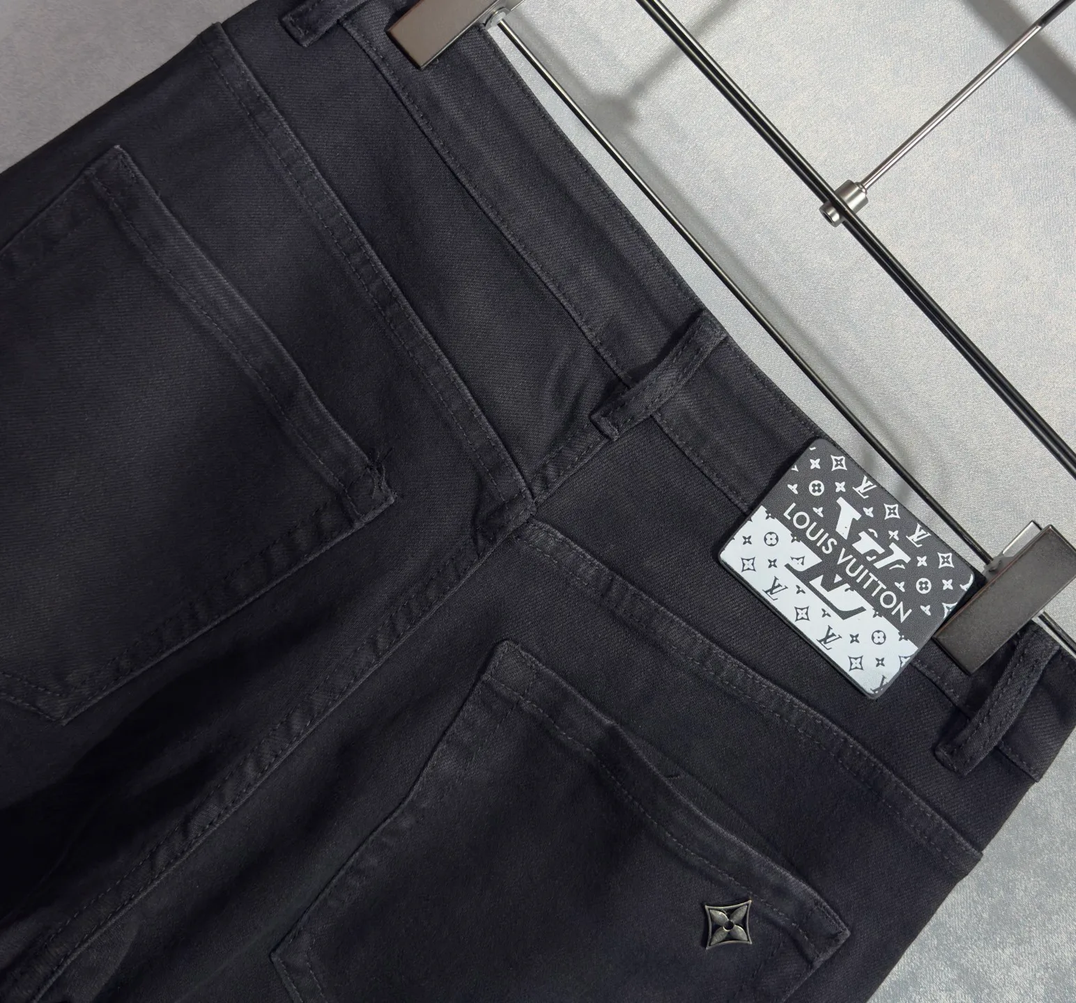 Men's Jeans LOUIS VUITTON 18098360