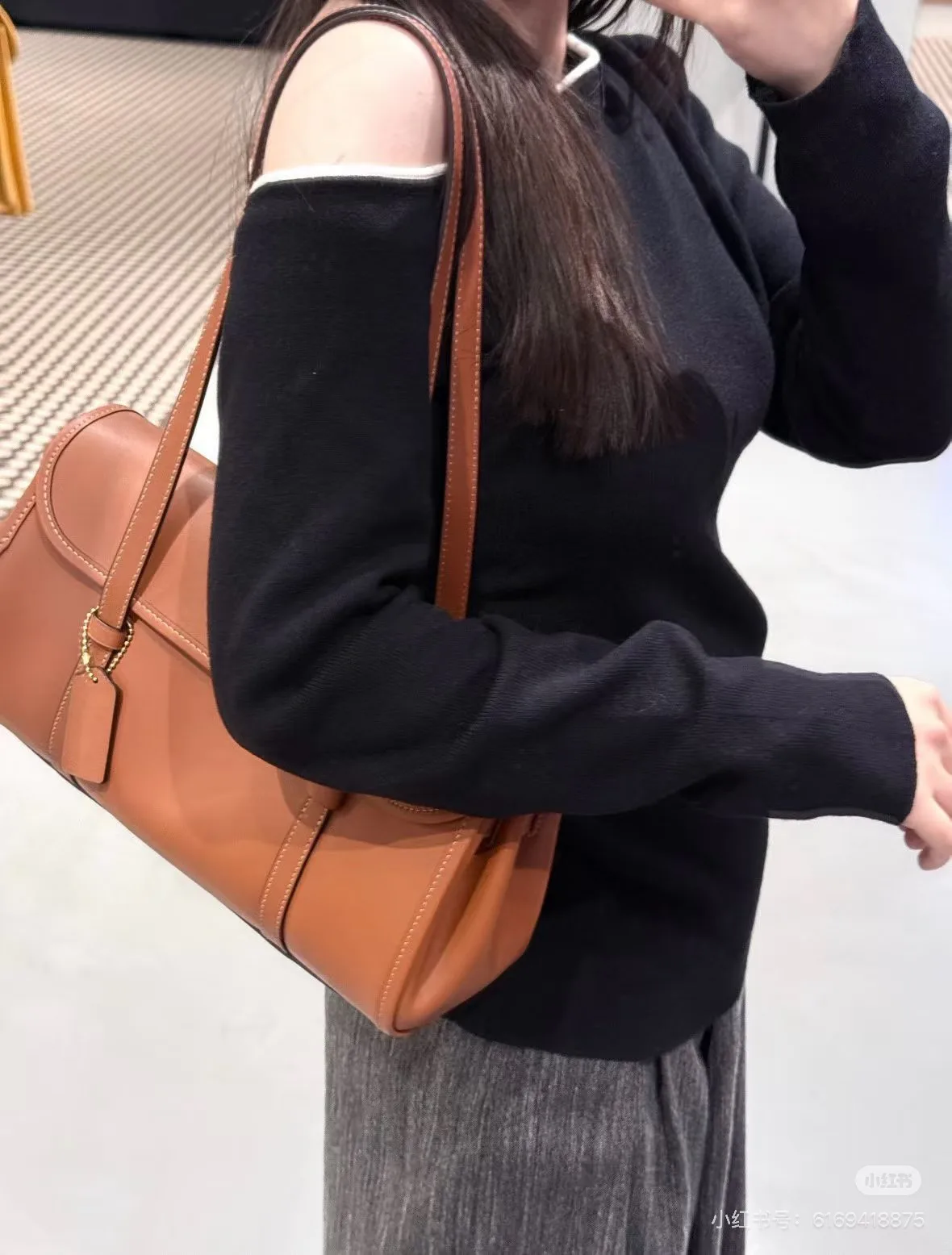 Women's Classic Handbags COACH 17961081