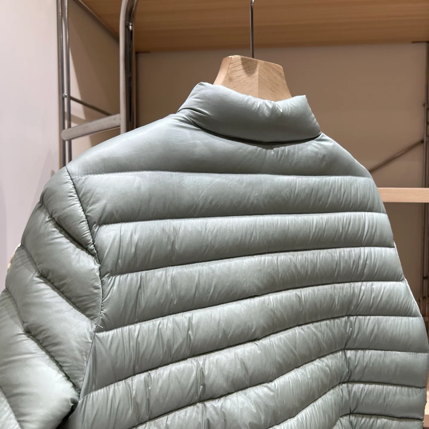 Women's Jackets And Down Jackets MONCLER 17812073