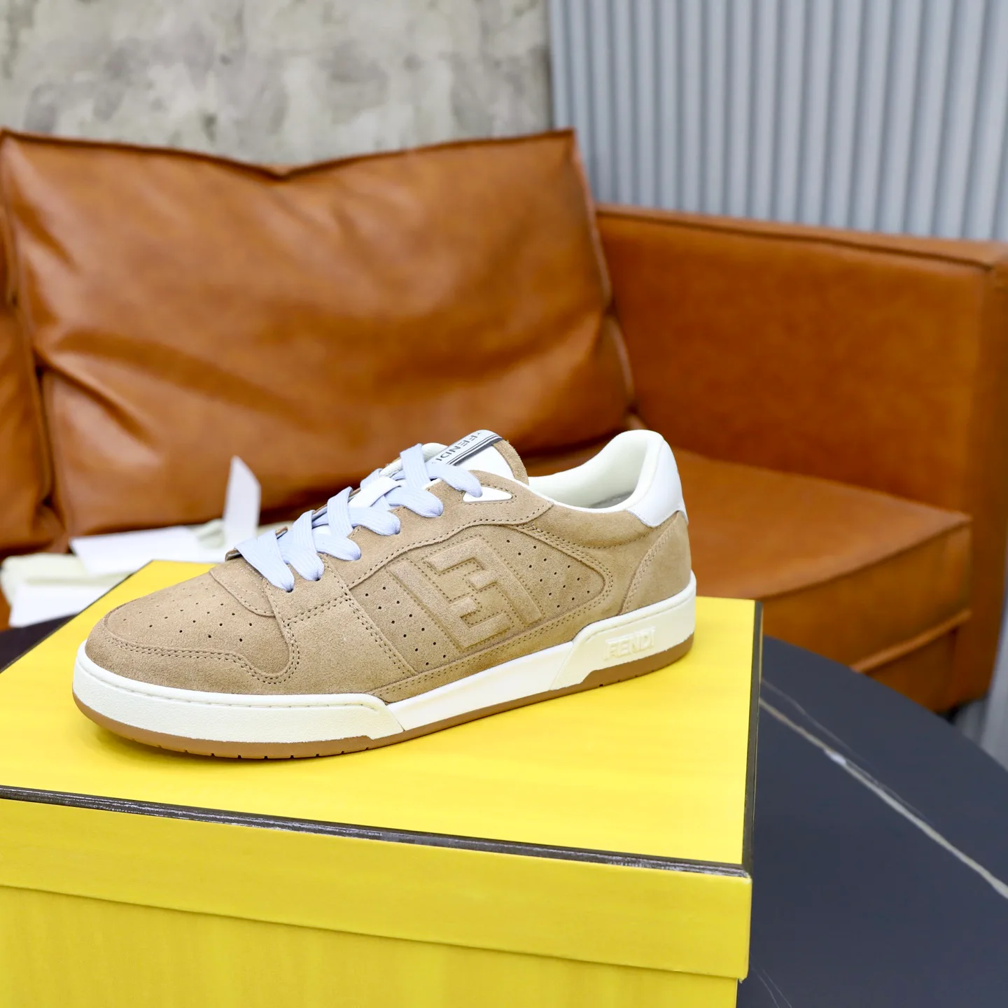 Women's Sneakers FENDI 18516277