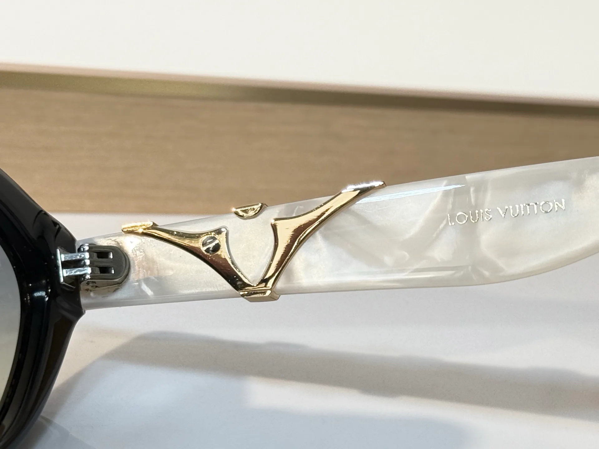 Glasses LOUIS VUITTON 17895081