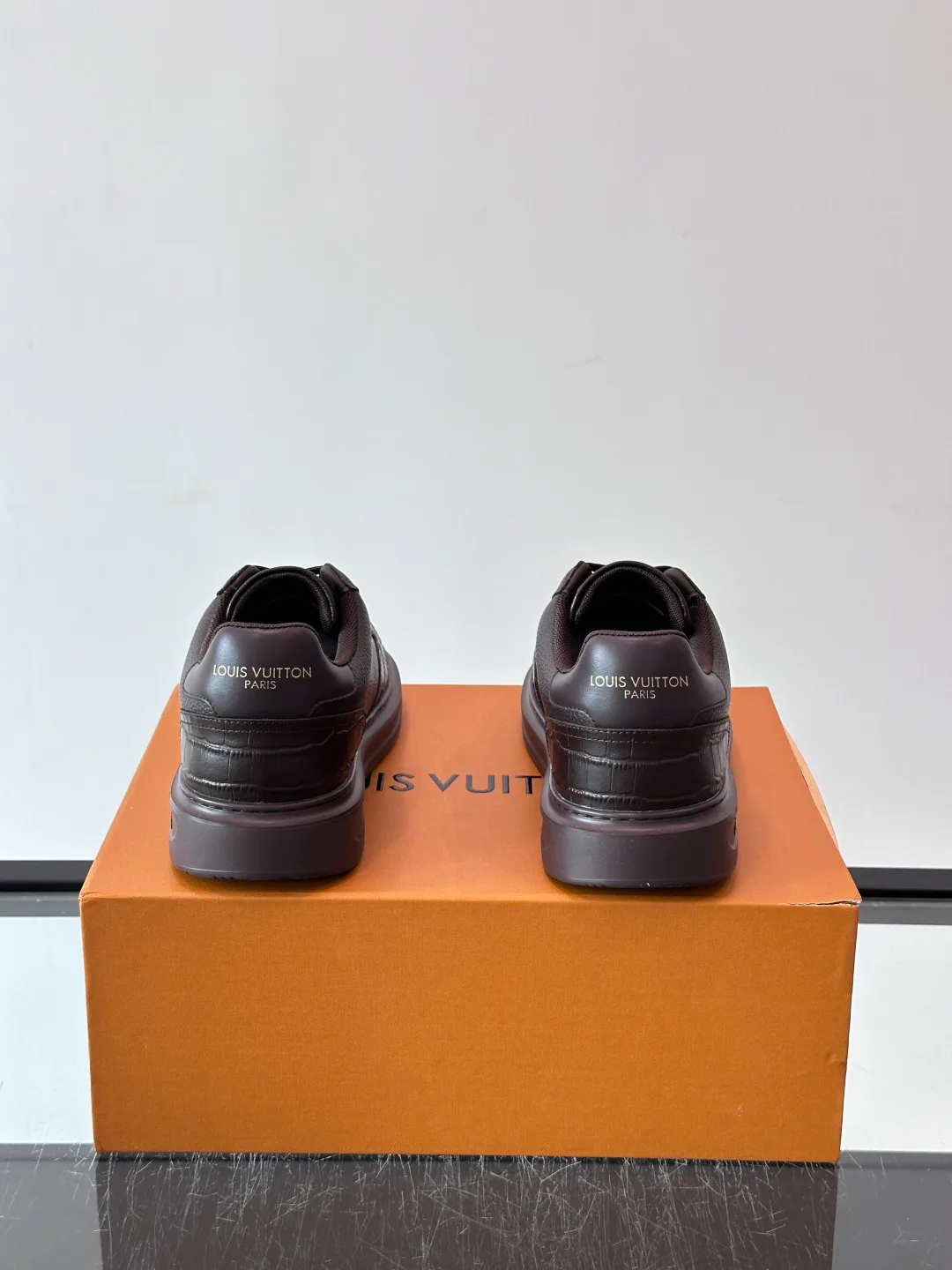 Women's Sneakers LOUIS VUITTON 18400575