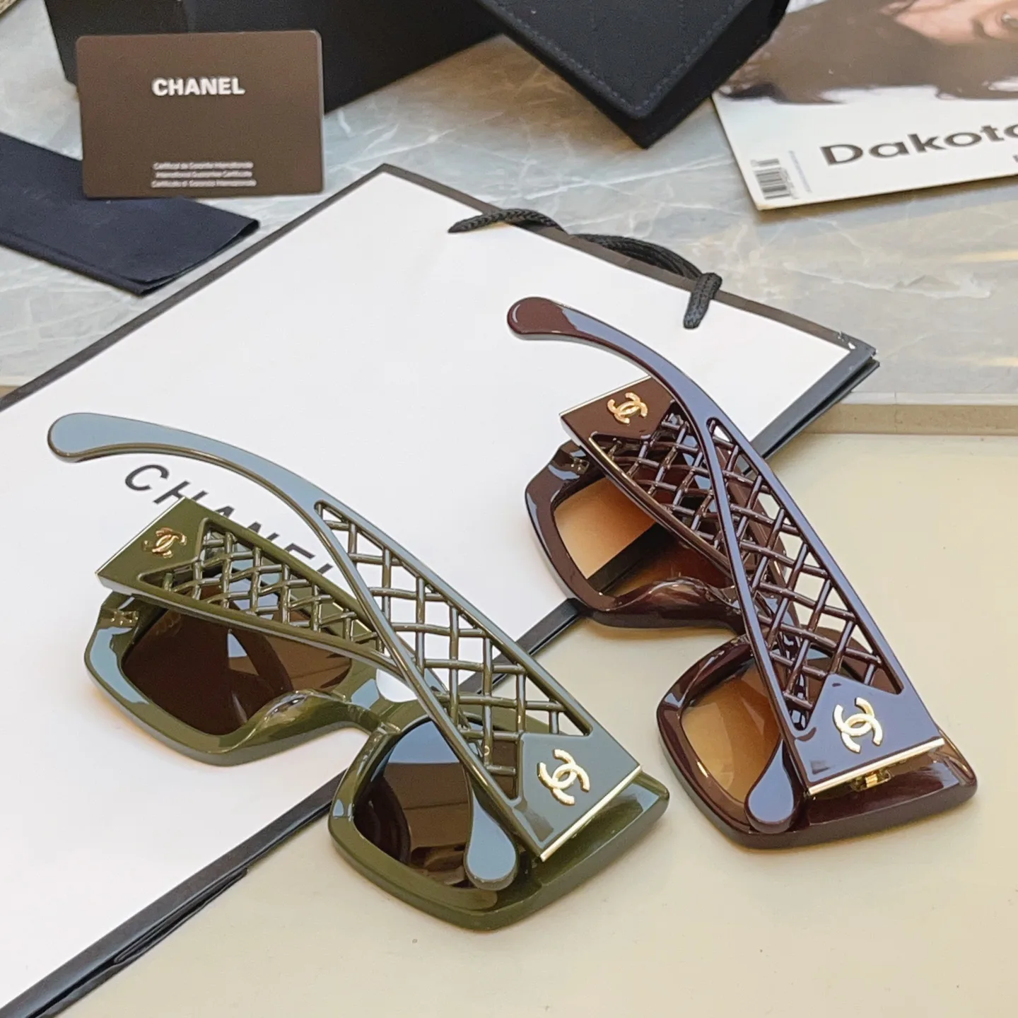 Glasses CHANEL 17529372