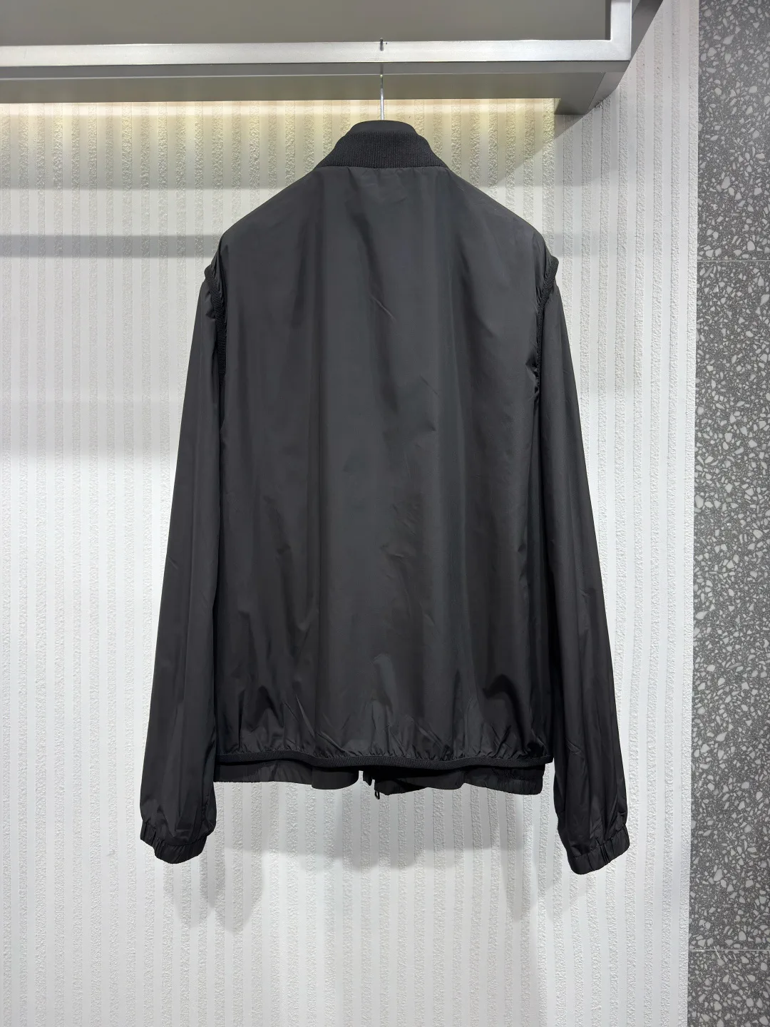 Men's Jackets And Down Jackets MONCLER 17577645